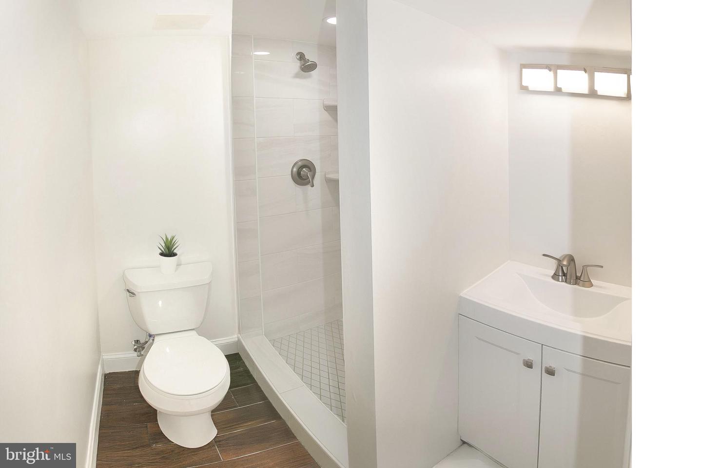 2904 FAIRMONT ST, FALLS CHURCH, Virginia 22042, 3 Bedrooms Bedrooms, ,3 BathroomsBathrooms,Residential,For sale,2904 FAIRMONT ST,VAFX2241322 MLS # VAFX2241322