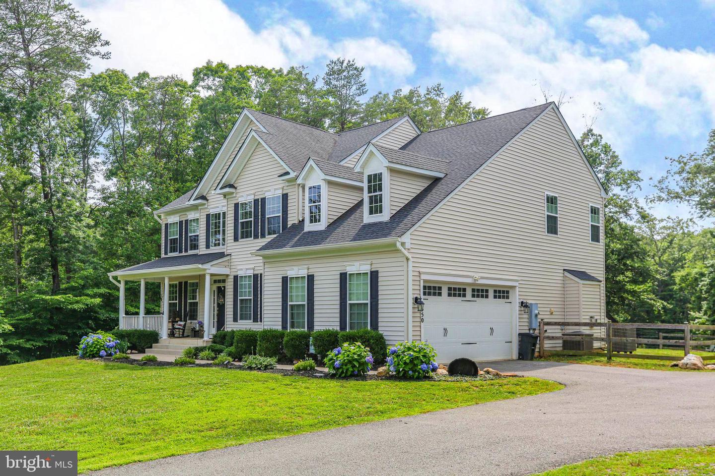 550 LONG MEADOW DR, FREDERICKSBURG, Virginia 22406, 4 Bedrooms Bedrooms, ,2 BathroomsBathrooms,Residential,For sale,550 LONG MEADOW DR,VAST2039208 MLS # VAST2039208