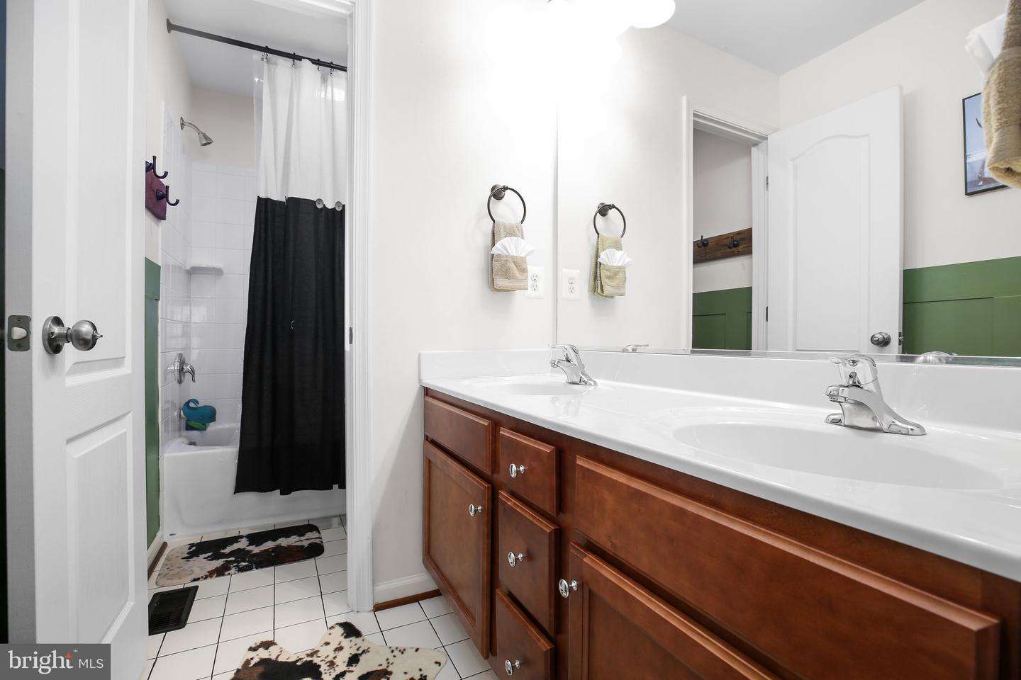 550 LONG MEADOW DR, FREDERICKSBURG, Virginia 22406, 4 Bedrooms Bedrooms, ,2 BathroomsBathrooms,Residential,For sale,550 LONG MEADOW DR,VAST2039208 MLS # VAST2039208