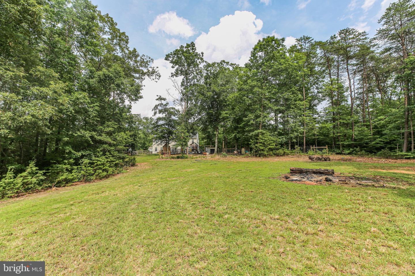 550 LONG MEADOW DR, FREDERICKSBURG, Virginia 22406, 4 Bedrooms Bedrooms, ,2 BathroomsBathrooms,Residential,For sale,550 LONG MEADOW DR,VAST2039208 MLS # VAST2039208