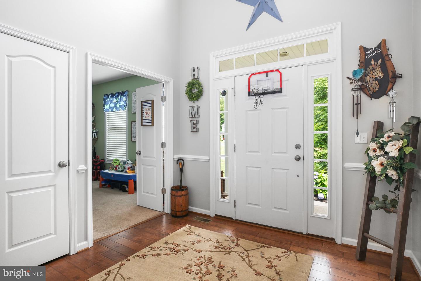 550 LONG MEADOW DR, FREDERICKSBURG, Virginia 22406, 4 Bedrooms Bedrooms, ,2 BathroomsBathrooms,Residential,For sale,550 LONG MEADOW DR,VAST2039208 MLS # VAST2039208