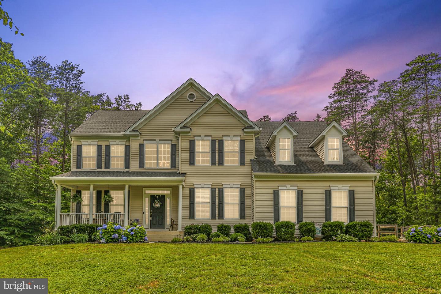 550 LONG MEADOW DR, FREDERICKSBURG, Virginia 22406, 4 Bedrooms Bedrooms, ,2 BathroomsBathrooms,Residential,For sale,550 LONG MEADOW DR,VAST2039208 MLS # VAST2039208