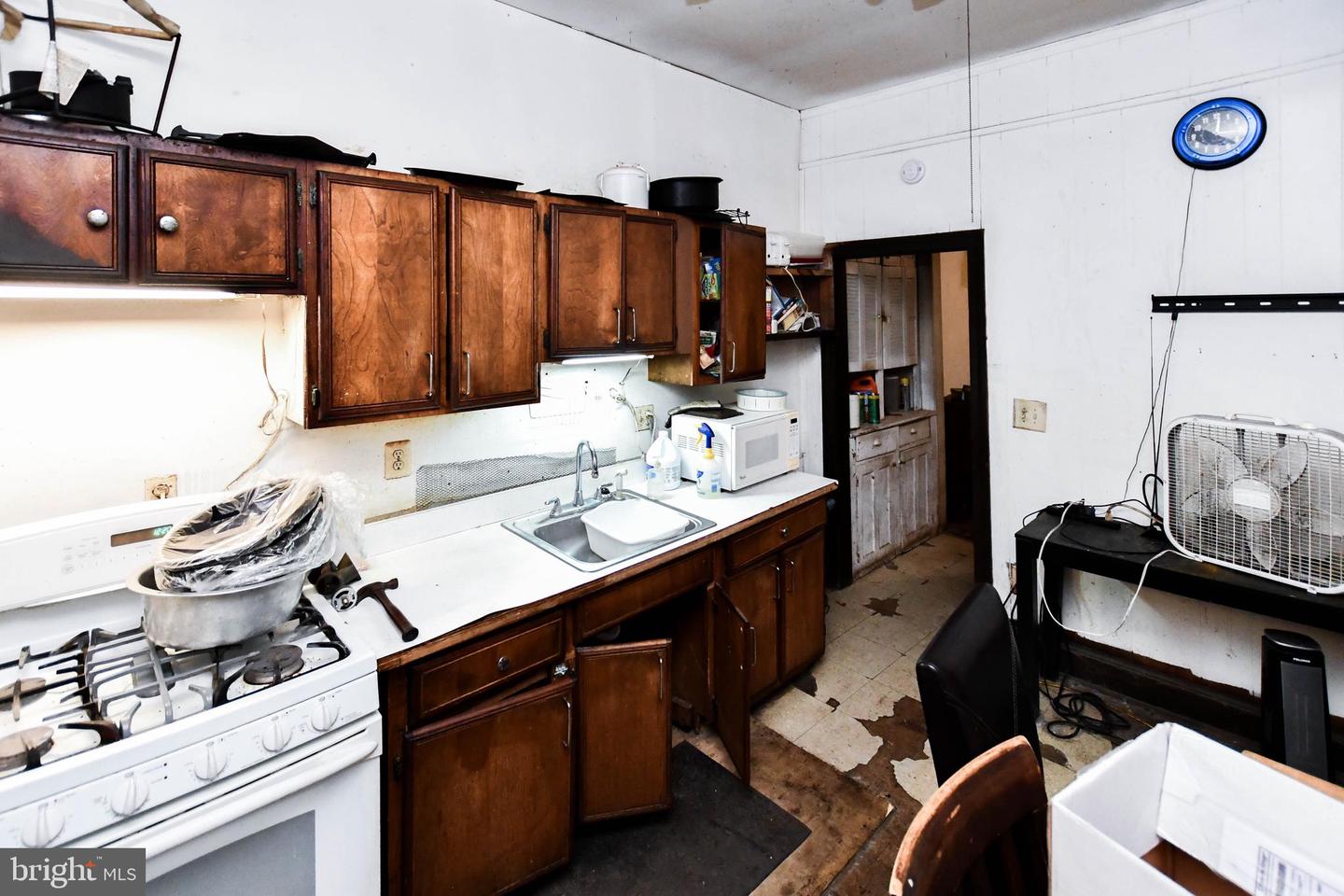 44 Q ST NE, WASHINGTON, District Of Columbia 20002, 3 Bedrooms Bedrooms, ,1 BathroomBathrooms,Residential,For sale,44 Q ST NE,DCDC2205268 MLS # DCDC2205268