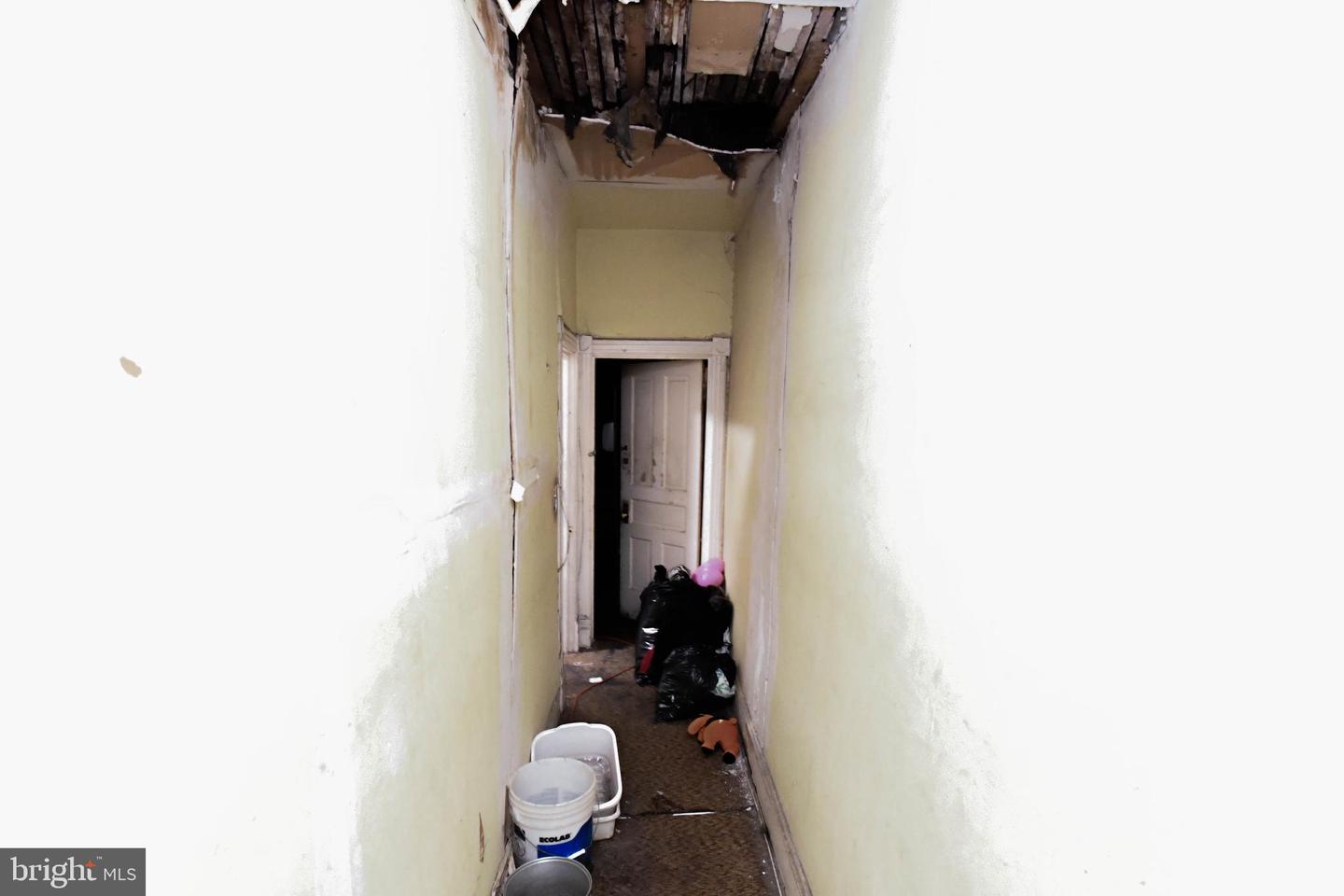 44 Q ST NE, WASHINGTON, District Of Columbia 20002, 3 Bedrooms Bedrooms, ,1 BathroomBathrooms,Residential,For sale,44 Q ST NE,DCDC2205268 MLS # DCDC2205268