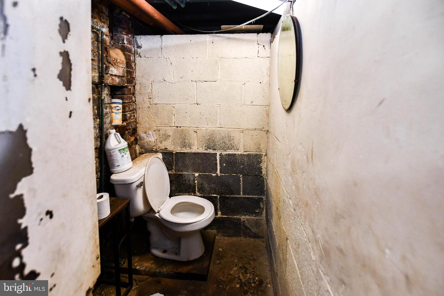 44 Q ST NE, WASHINGTON, District Of Columbia 20002, 3 Bedrooms Bedrooms, ,1 BathroomBathrooms,Residential,For sale,44 Q ST NE,DCDC2205268 MLS # DCDC2205268