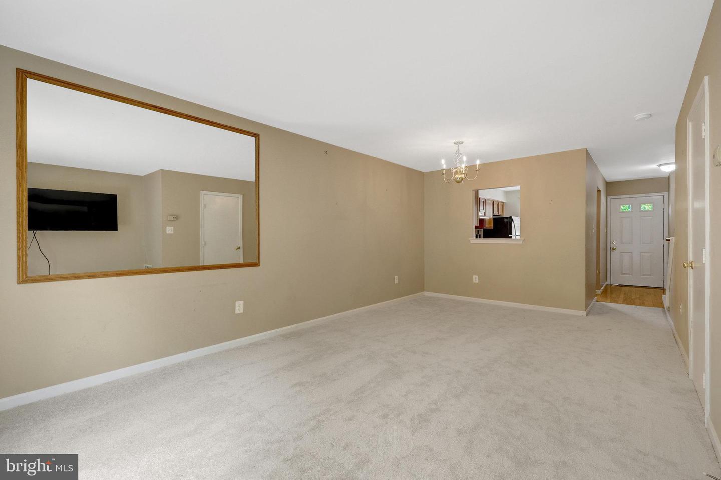 6886 CHASEWOOD CIR, CENTREVILLE, Virginia 20121, 2 Bedrooms Bedrooms, ,3 BathroomsBathrooms,Residential,For sale,6886 CHASEWOOD CIR,VAFX2247164 MLS # VAFX2247164