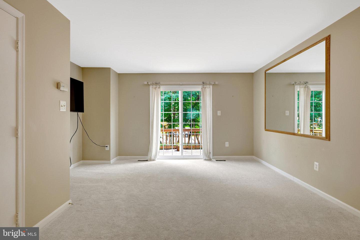 6886 CHASEWOOD CIR, CENTREVILLE, Virginia 20121, 2 Bedrooms Bedrooms, ,3 BathroomsBathrooms,Residential,For sale,6886 CHASEWOOD CIR,VAFX2247164 MLS # VAFX2247164