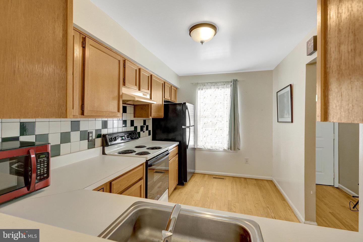 6886 CHASEWOOD CIR, CENTREVILLE, Virginia 20121, 2 Bedrooms Bedrooms, ,3 BathroomsBathrooms,Residential,For sale,6886 CHASEWOOD CIR,VAFX2247164 MLS # VAFX2247164