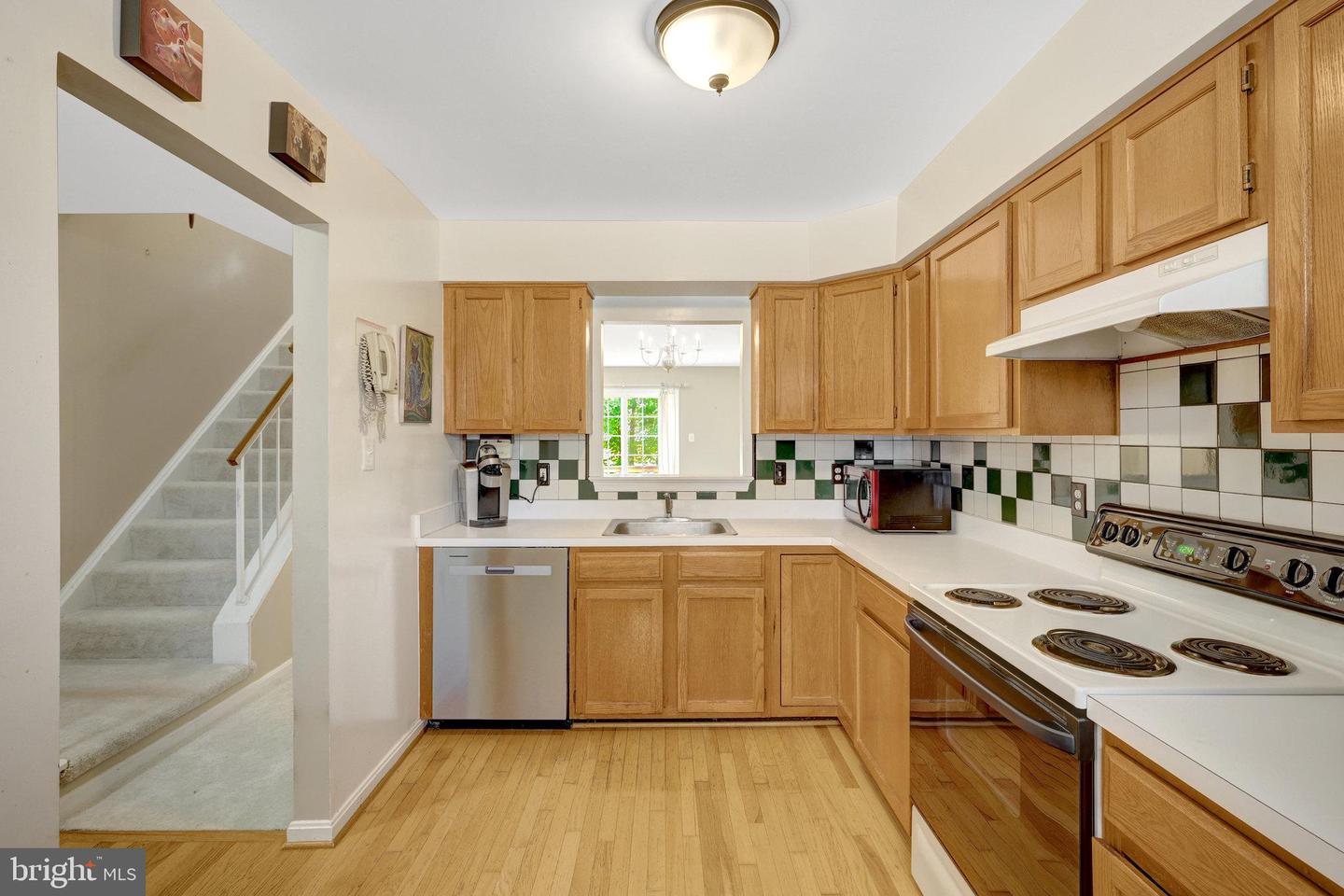 6886 CHASEWOOD CIR, CENTREVILLE, Virginia 20121, 2 Bedrooms Bedrooms, ,3 BathroomsBathrooms,Residential,For sale,6886 CHASEWOOD CIR,VAFX2247164 MLS # VAFX2247164