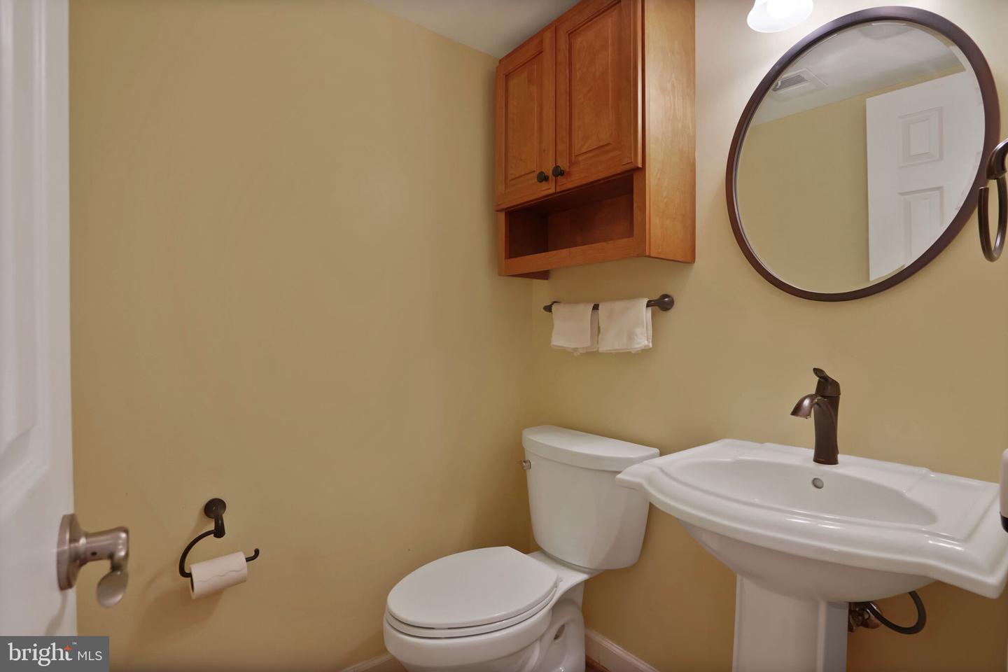 3848 UNIVERSITY DR, FAIRFAX, Virginia 22030, 3 Bedrooms Bedrooms, ,3 BathroomsBathrooms,Residential,For sale,3848 UNIVERSITY DR,VAFC2006456 MLS # VAFC2006456