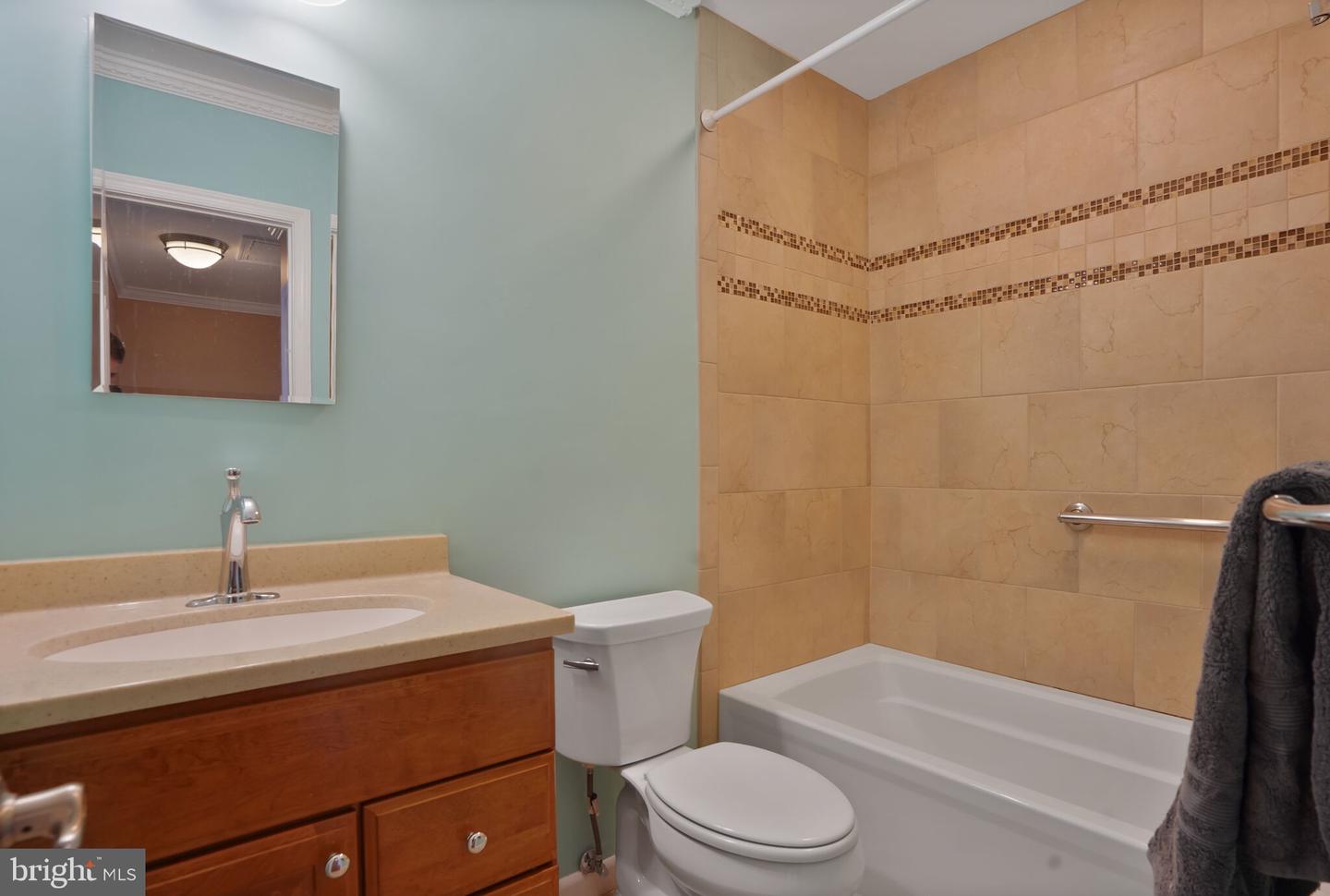 3848 UNIVERSITY DR, FAIRFAX, Virginia 22030, 3 Bedrooms Bedrooms, ,3 BathroomsBathrooms,Residential,For sale,3848 UNIVERSITY DR,VAFC2006456 MLS # VAFC2006456