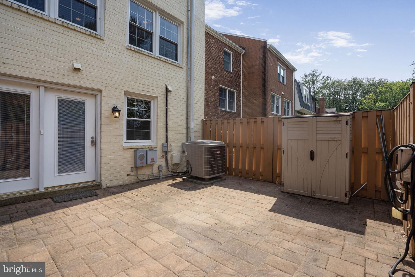 3848 UNIVERSITY DR, FAIRFAX, Virginia 22030, 3 Bedrooms Bedrooms, ,3 BathroomsBathrooms,Residential,For sale,3848 UNIVERSITY DR,VAFC2006456 MLS # VAFC2006456