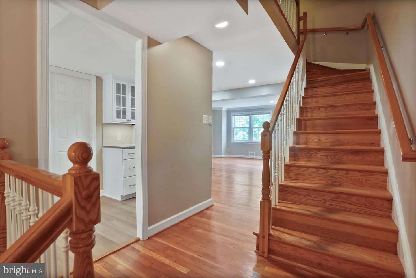 3848 UNIVERSITY DR, FAIRFAX, Virginia 22030, 3 Bedrooms Bedrooms, ,3 BathroomsBathrooms,Residential,For sale,3848 UNIVERSITY DR,VAFC2006456 MLS # VAFC2006456