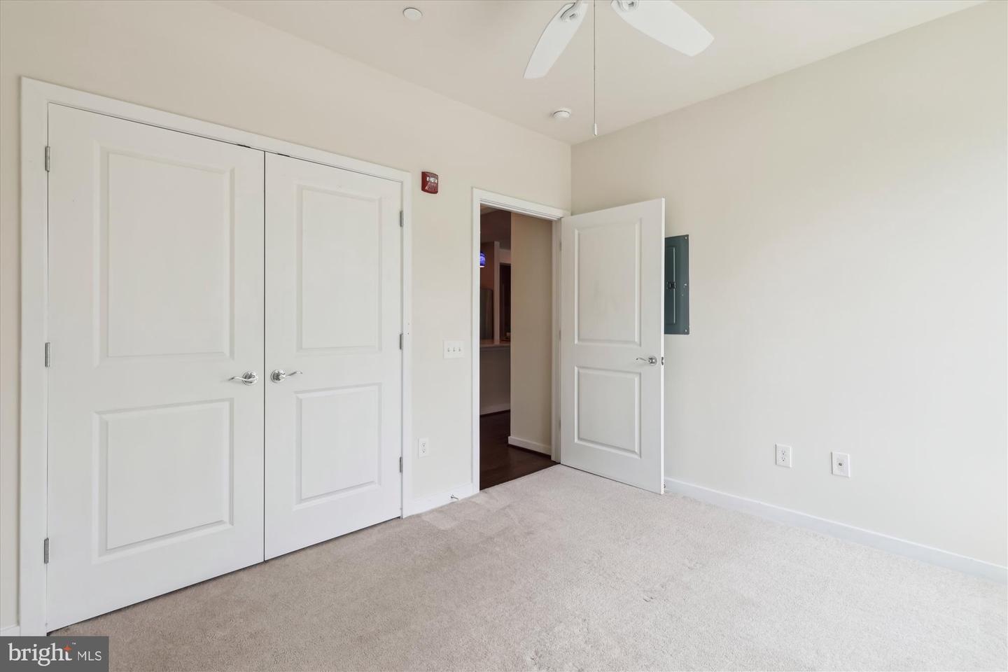 3989 NORTON PL #207, FAIRFAX, Virginia 22030, 2 Bedrooms Bedrooms, ,2 BathroomsBathrooms,Residential,For sale,3989 NORTON PL #207,VAFC2006474 MLS # VAFC2006474