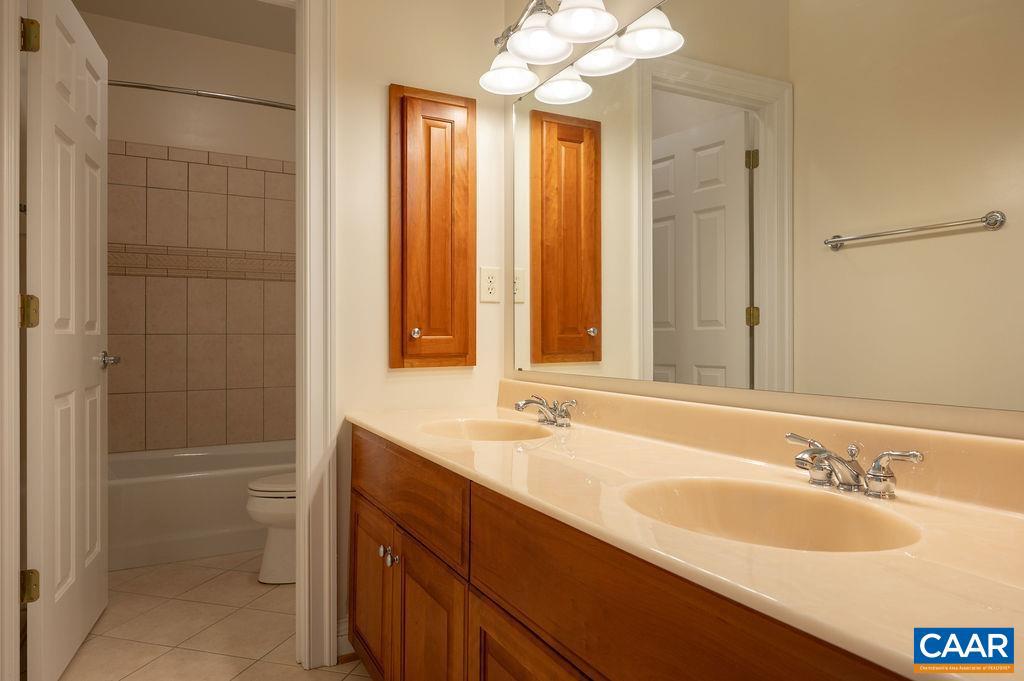 3590 GLASGOW LN, KESWICK, Virginia 22947, 4 Bedrooms Bedrooms, ,3 BathroomsBathrooms,Residential,For sale,3590 GLASGOW LN,665801 MLS # 665801