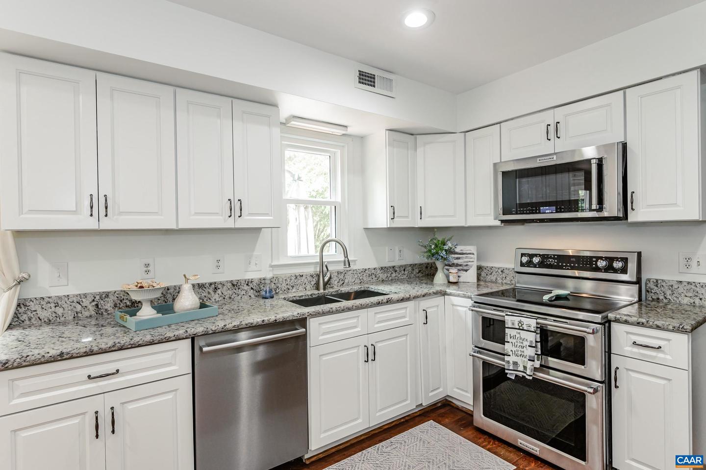 1632 FARM BROOK PL, CHARLOTTESVILLE, Virginia 22901, 4 Bedrooms Bedrooms, ,2 BathroomsBathrooms,Residential,For sale,1632 FARM BROOK PL,665803 MLS # 665803