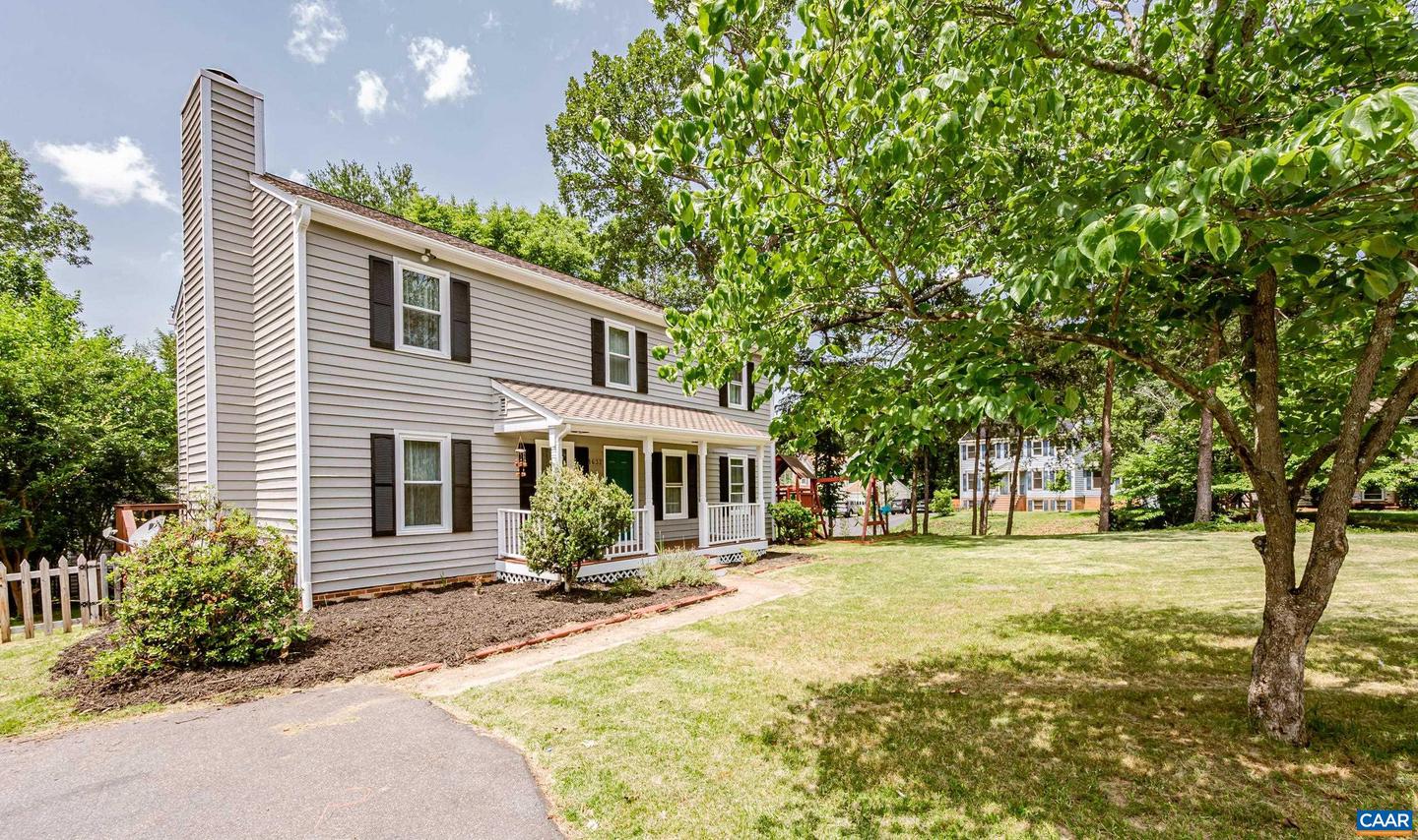 1632 FARM BROOK PL, CHARLOTTESVILLE, Virginia 22901, 4 Bedrooms Bedrooms, ,2 BathroomsBathrooms,Residential,For sale,1632 FARM BROOK PL,665803 MLS # 665803