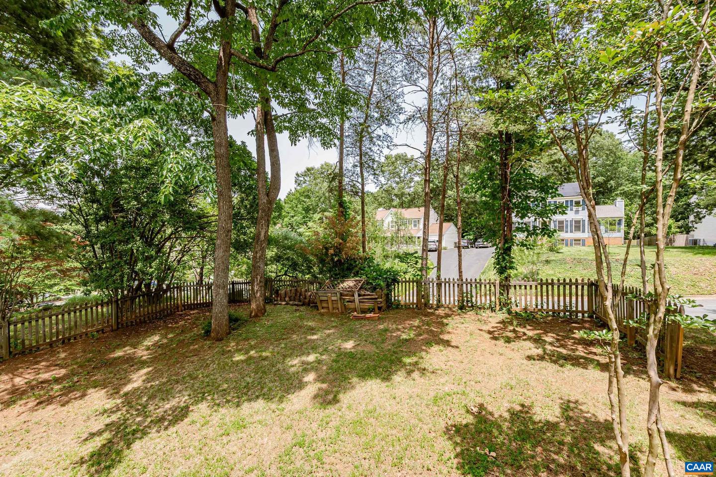 1632 FARM BROOK PL, CHARLOTTESVILLE, Virginia 22901, 4 Bedrooms Bedrooms, ,2 BathroomsBathrooms,Residential,For sale,1632 FARM BROOK PL,665803 MLS # 665803