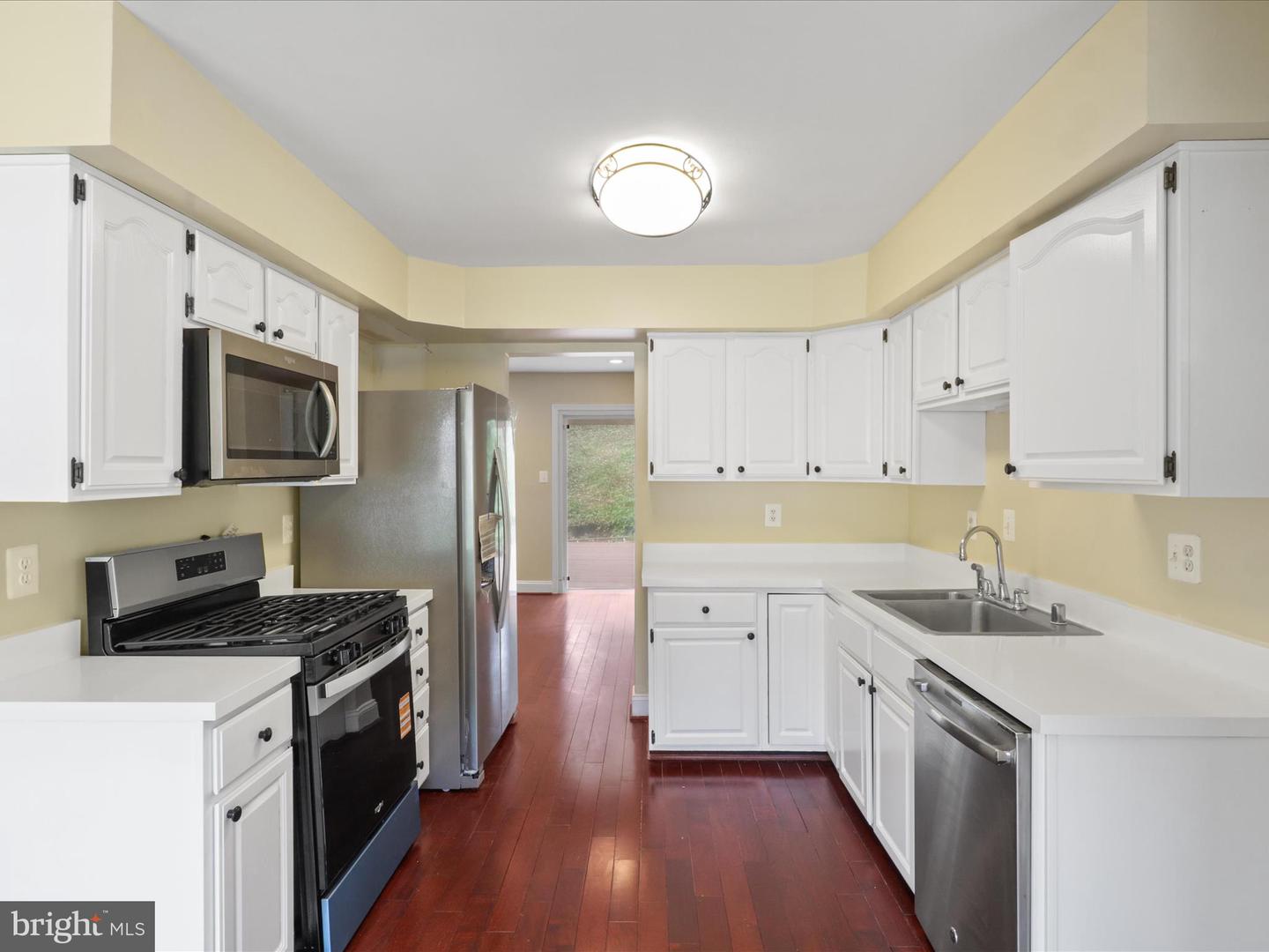 8701 ETTA DR, SPRINGFIELD, Virginia 22152, 5 Bedrooms Bedrooms, ,4 BathroomsBathrooms,Residential,For sale,8701 ETTA DR,VAFX2247936 MLS # VAFX2247936