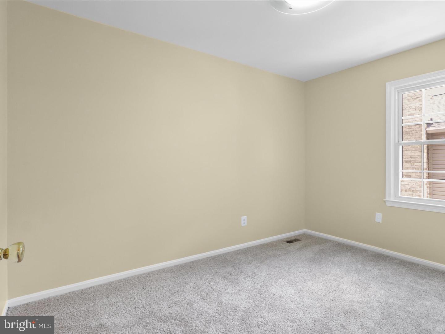 8701 ETTA DR, SPRINGFIELD, Virginia 22152, 5 Bedrooms Bedrooms, ,4 BathroomsBathrooms,Residential,For sale,8701 ETTA DR,VAFX2247936 MLS # VAFX2247936