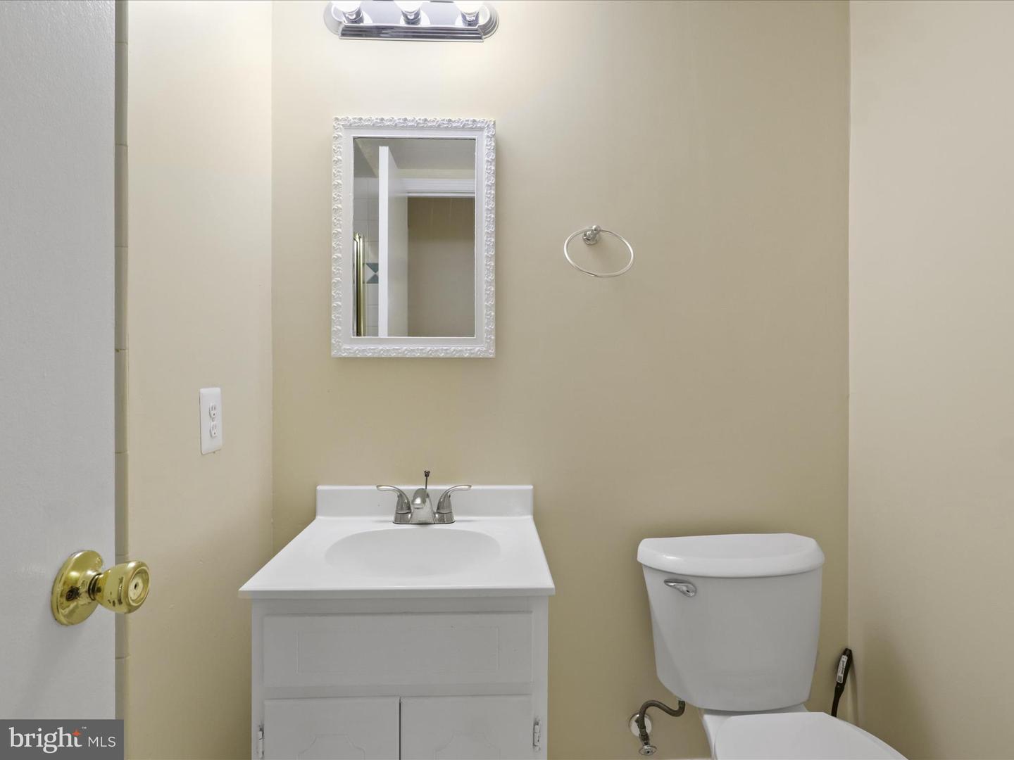 8701 ETTA DR, SPRINGFIELD, Virginia 22152, 5 Bedrooms Bedrooms, ,4 BathroomsBathrooms,Residential,For sale,8701 ETTA DR,VAFX2247936 MLS # VAFX2247936