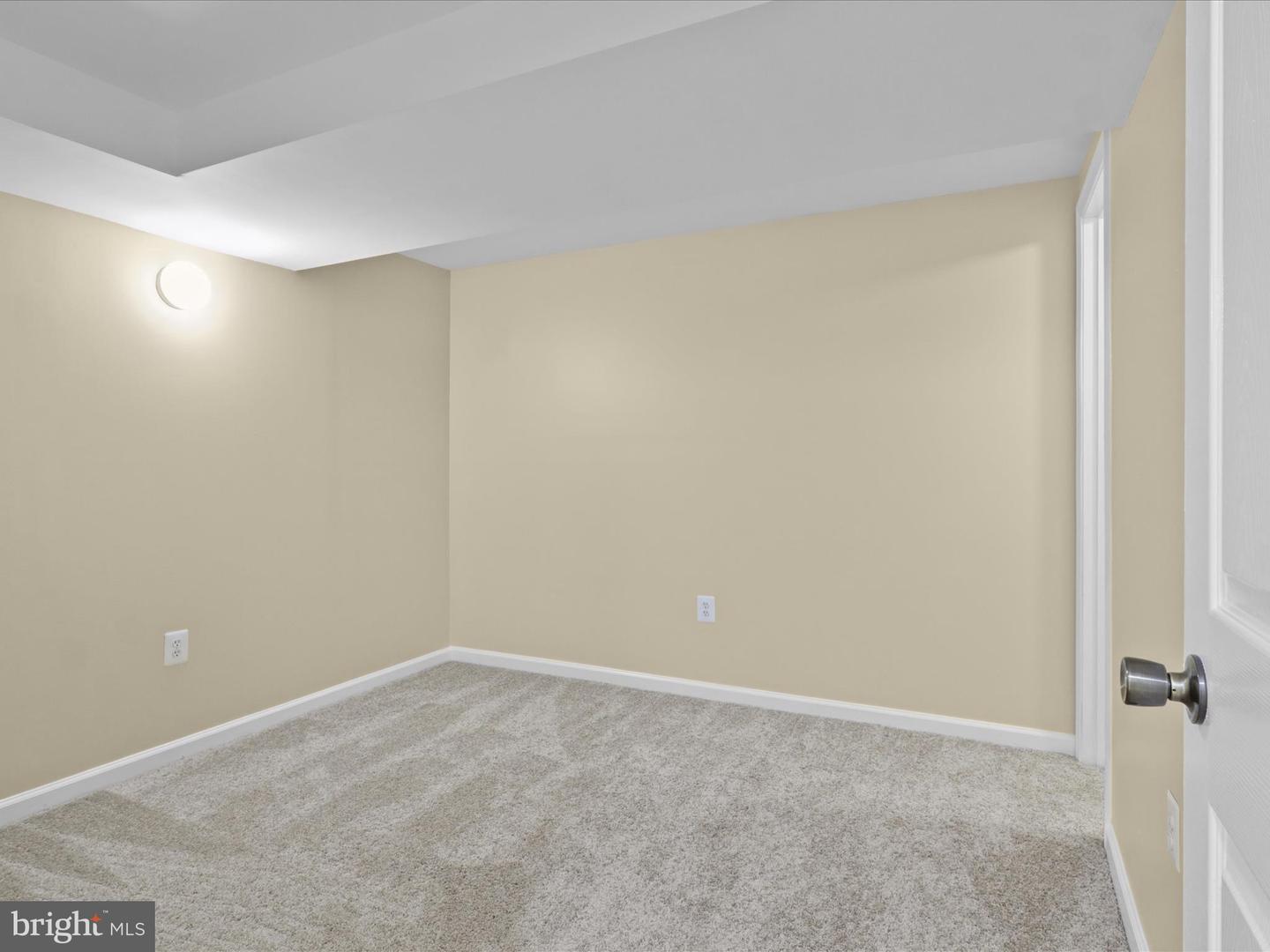 8701 ETTA DR, SPRINGFIELD, Virginia 22152, 5 Bedrooms Bedrooms, ,4 BathroomsBathrooms,Residential,For sale,8701 ETTA DR,VAFX2247936 MLS # VAFX2247936