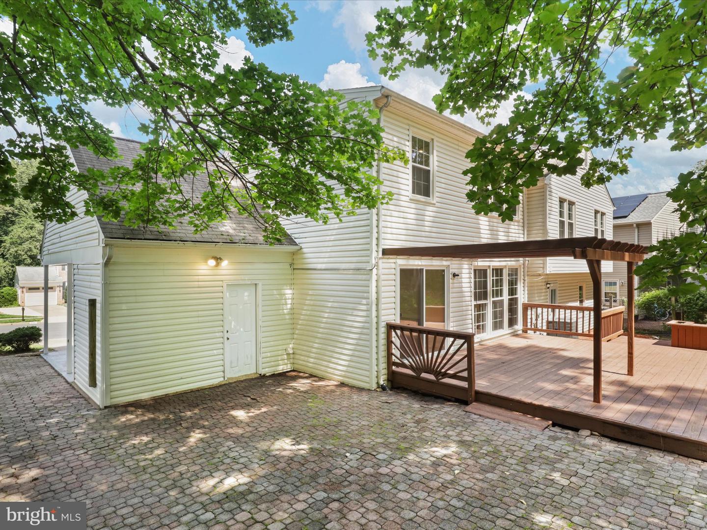 8701 ETTA DR, SPRINGFIELD, Virginia 22152, 5 Bedrooms Bedrooms, ,4 BathroomsBathrooms,Residential,For sale,8701 ETTA DR,VAFX2247936 MLS # VAFX2247936