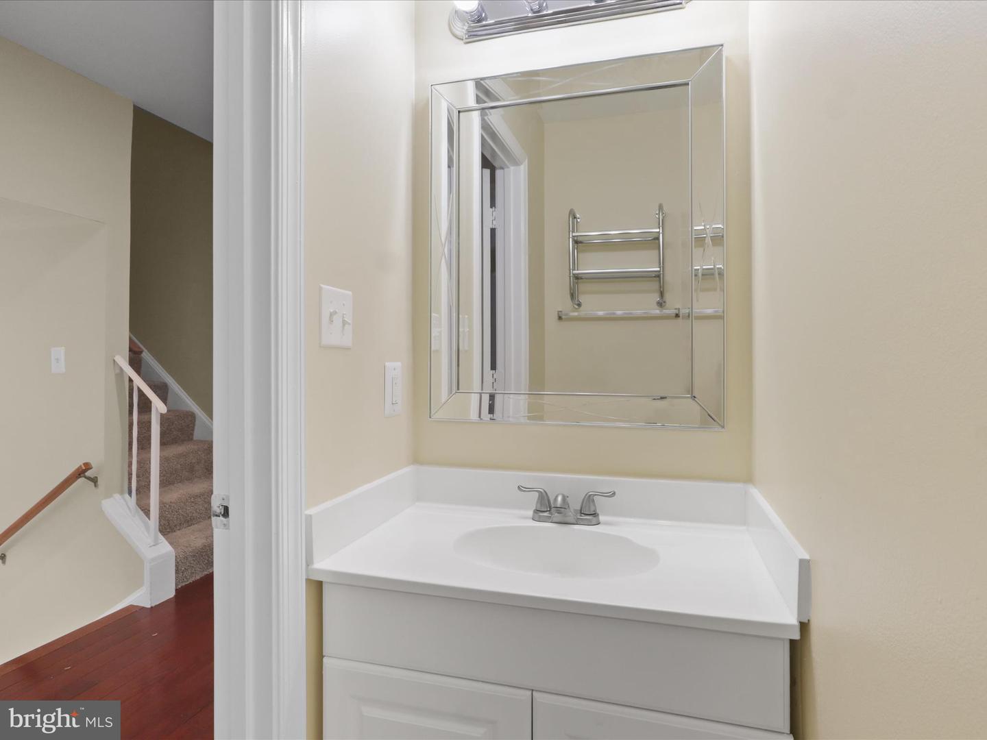 8701 ETTA DR, SPRINGFIELD, Virginia 22152, 5 Bedrooms Bedrooms, ,4 BathroomsBathrooms,Residential,For sale,8701 ETTA DR,VAFX2247936 MLS # VAFX2247936