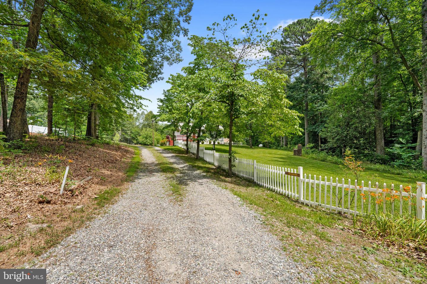 14589 DRY BRIDGE RD, RUTHER GLEN, Virginia 22546, 4 Bedrooms Bedrooms, ,2 BathroomsBathrooms,Residential,For sale,14589 DRY BRIDGE RD,VACV2008340 MLS # VACV2008340