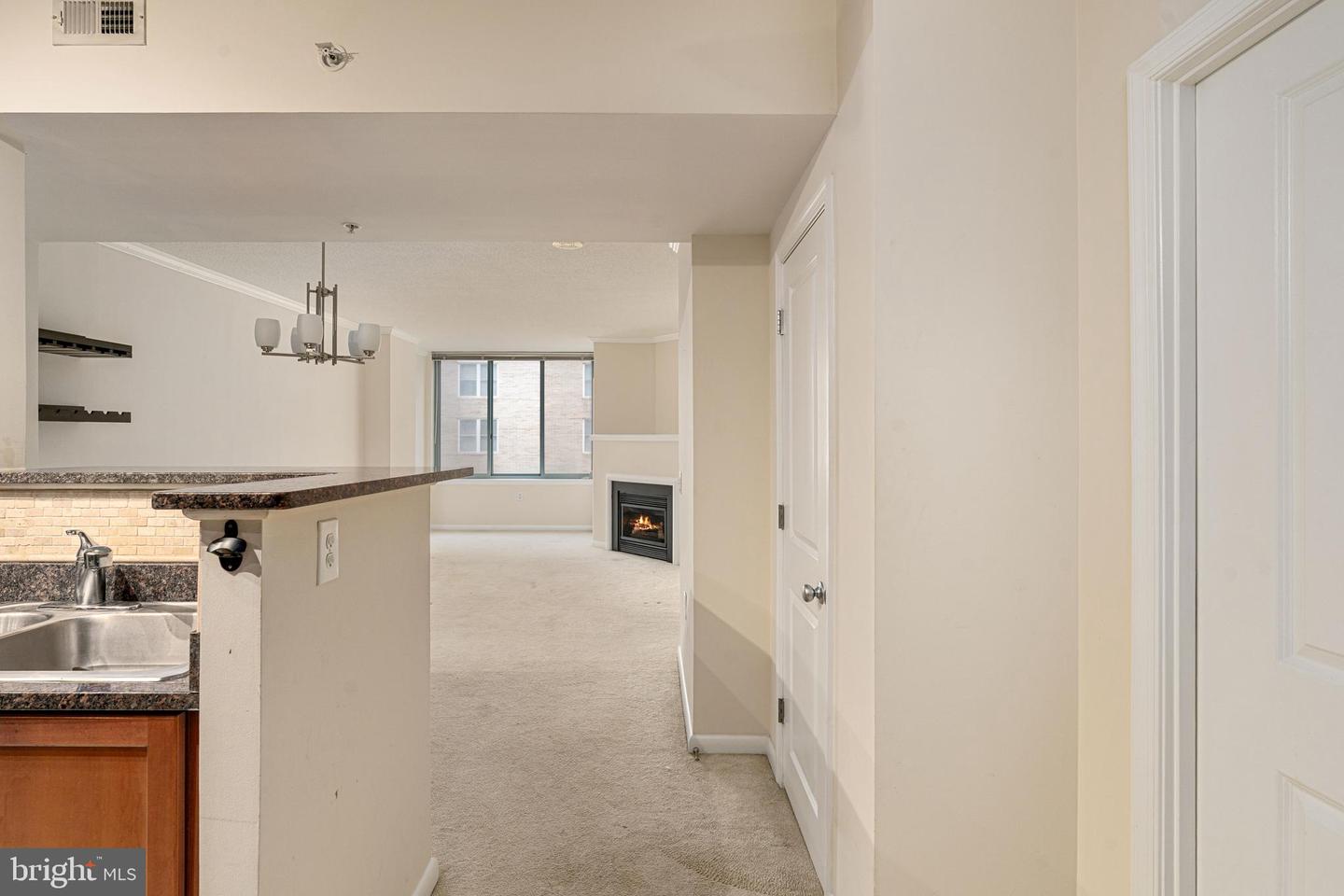 851 N GLEBE RD #1407, ARLINGTON, Virginia 22203, 1 Bedroom Bedrooms, 3 Rooms Rooms,1 BathroomBathrooms,Residential,For sale,851 N GLEBE RD #1407,VAAR2056502 MLS # VAAR2056502
