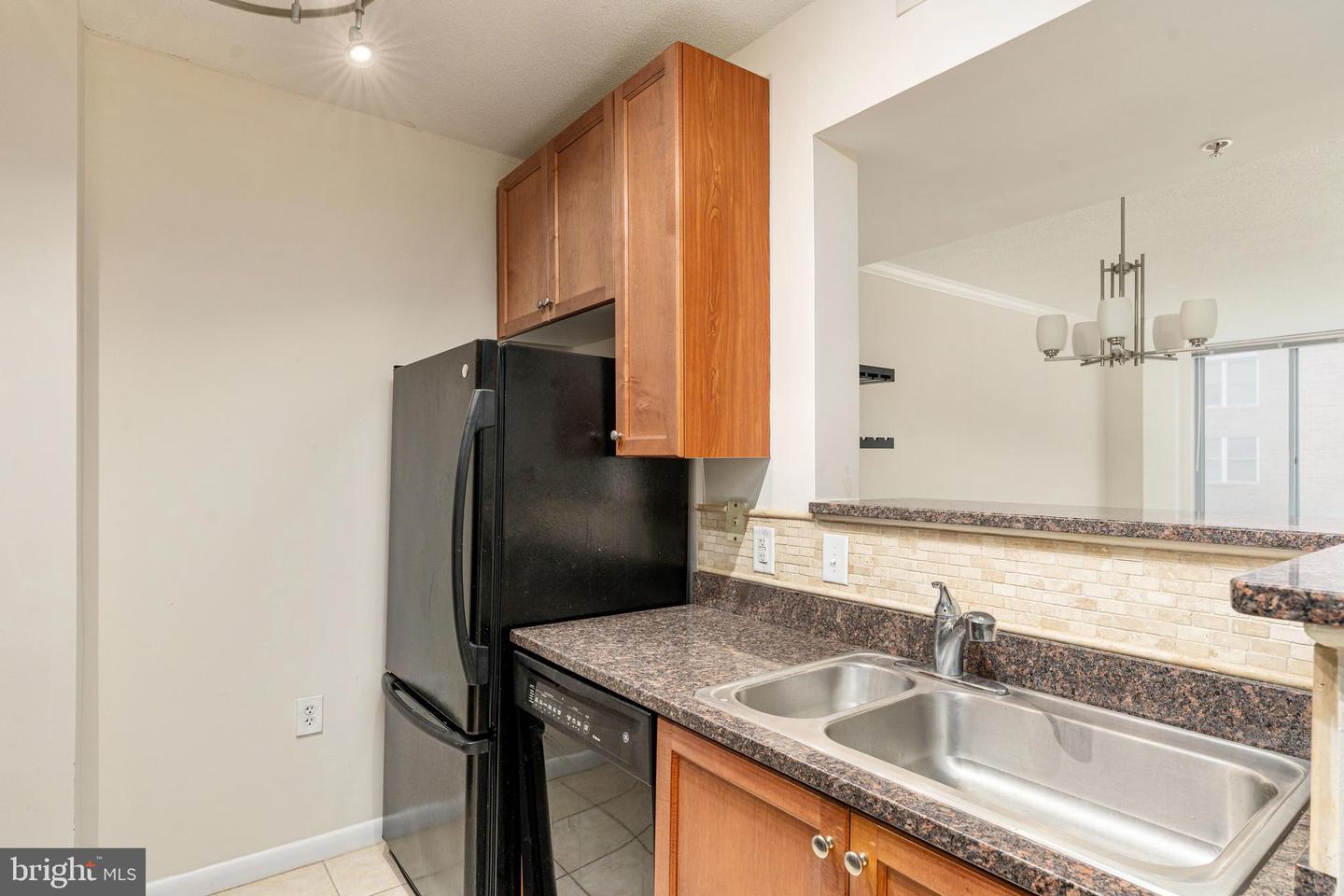 851 N GLEBE RD #1407, ARLINGTON, Virginia 22203, 1 Bedroom Bedrooms, 3 Rooms Rooms,1 BathroomBathrooms,Residential,For sale,851 N GLEBE RD #1407,VAAR2056502 MLS # VAAR2056502