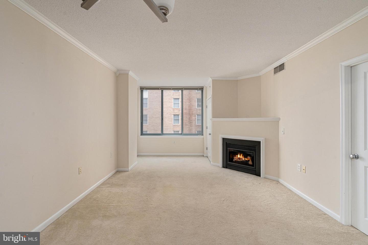 851 N GLEBE RD #1407, ARLINGTON, Virginia 22203, 1 Bedroom Bedrooms, 3 Rooms Rooms,1 BathroomBathrooms,Residential,For sale,851 N GLEBE RD #1407,VAAR2056502 MLS # VAAR2056502
