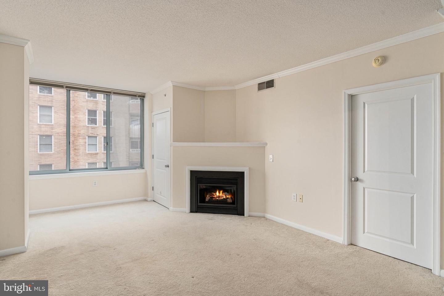 851 N GLEBE RD #1407, ARLINGTON, Virginia 22203, 1 Bedroom Bedrooms, 3 Rooms Rooms,1 BathroomBathrooms,Residential,For sale,851 N GLEBE RD #1407,VAAR2056502 MLS # VAAR2056502