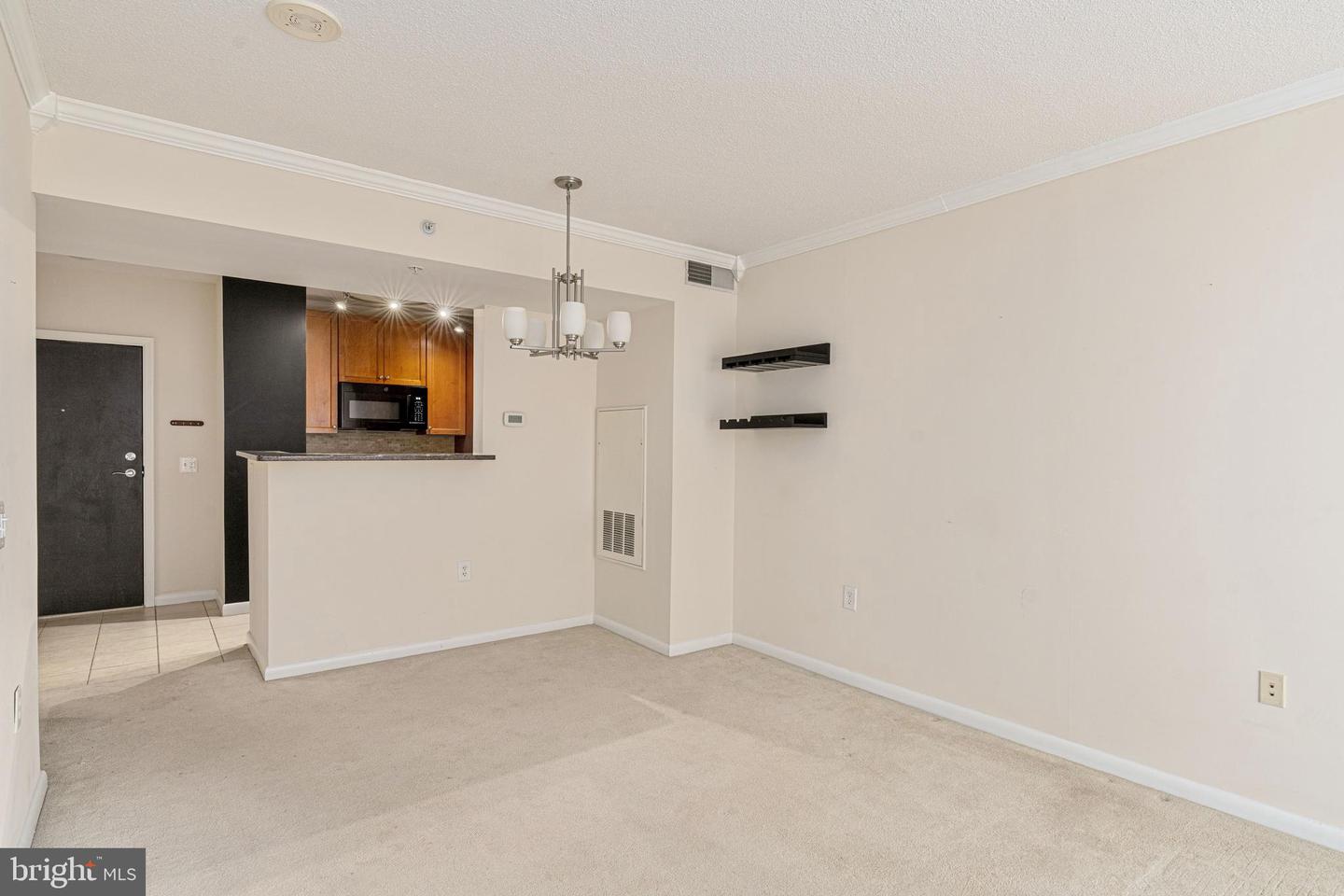 851 N GLEBE RD #1407, ARLINGTON, Virginia 22203, 1 Bedroom Bedrooms, 3 Rooms Rooms,1 BathroomBathrooms,Residential,For sale,851 N GLEBE RD #1407,VAAR2056502 MLS # VAAR2056502