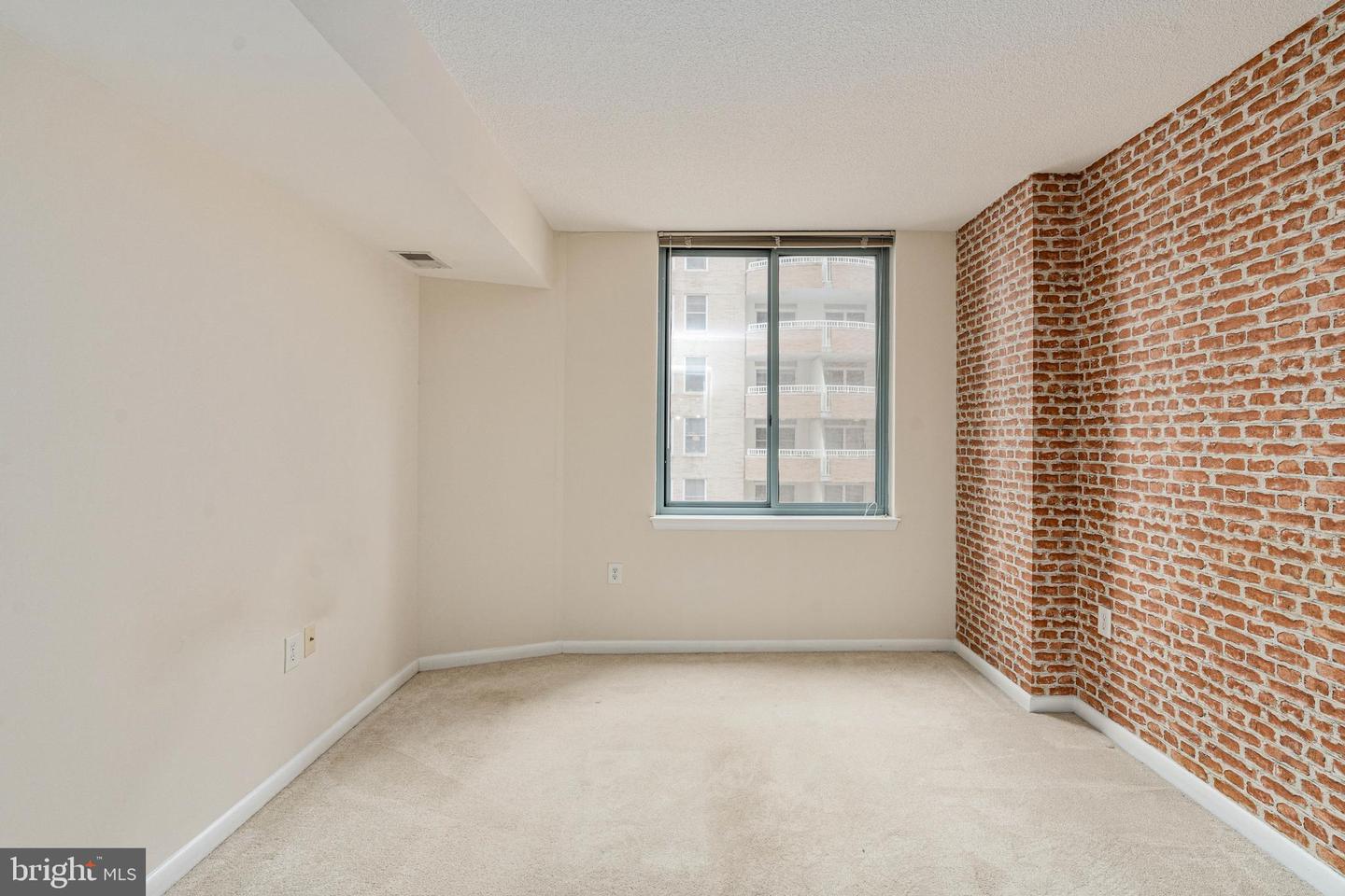 851 N GLEBE RD #1407, ARLINGTON, Virginia 22203, 1 Bedroom Bedrooms, 3 Rooms Rooms,1 BathroomBathrooms,Residential,For sale,851 N GLEBE RD #1407,VAAR2056502 MLS # VAAR2056502