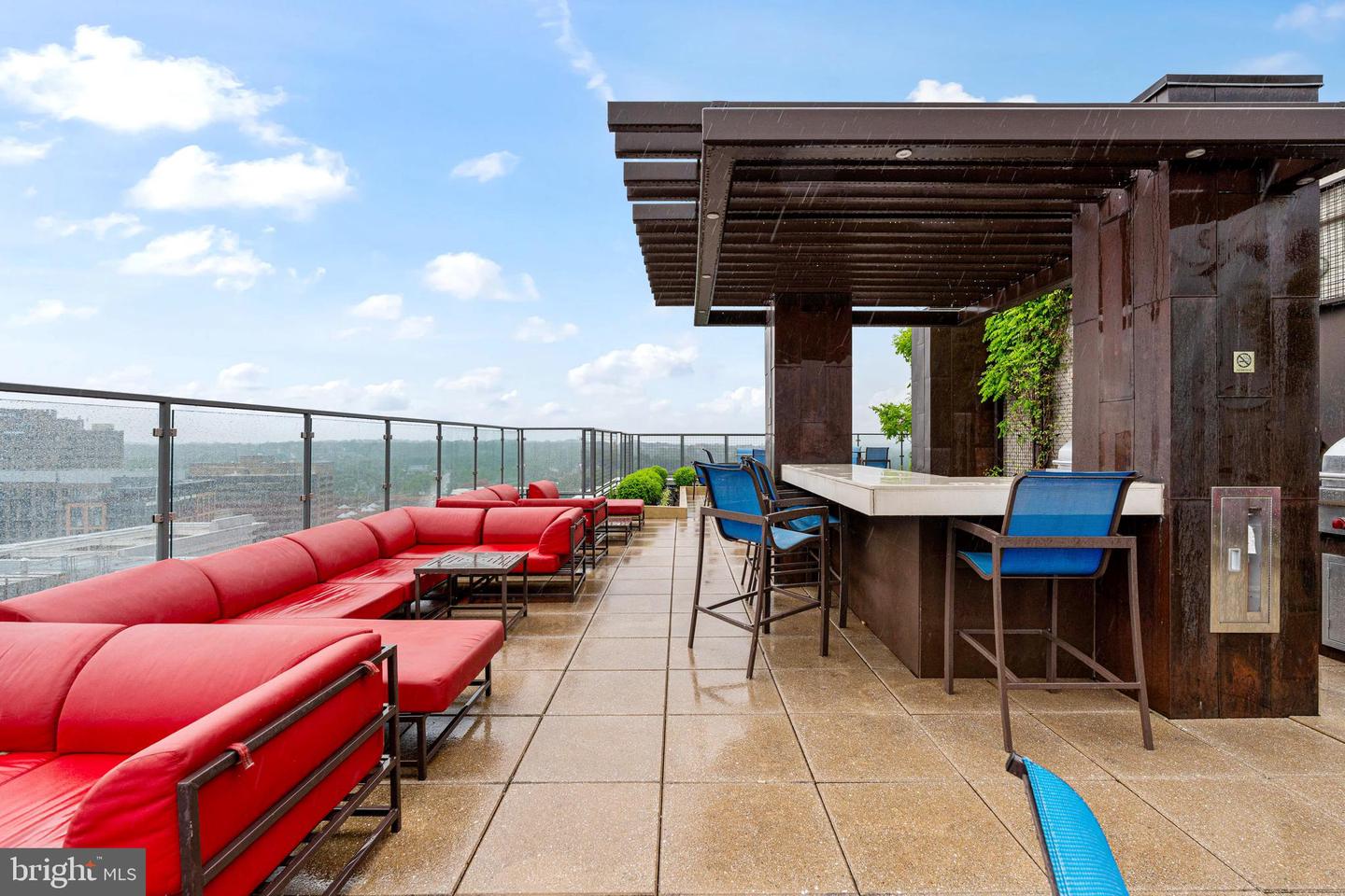 851 N GLEBE RD #1407, ARLINGTON, Virginia 22203, 1 Bedroom Bedrooms, 3 Rooms Rooms,1 BathroomBathrooms,Residential,For sale,851 N GLEBE RD #1407,VAAR2056502 MLS # VAAR2056502