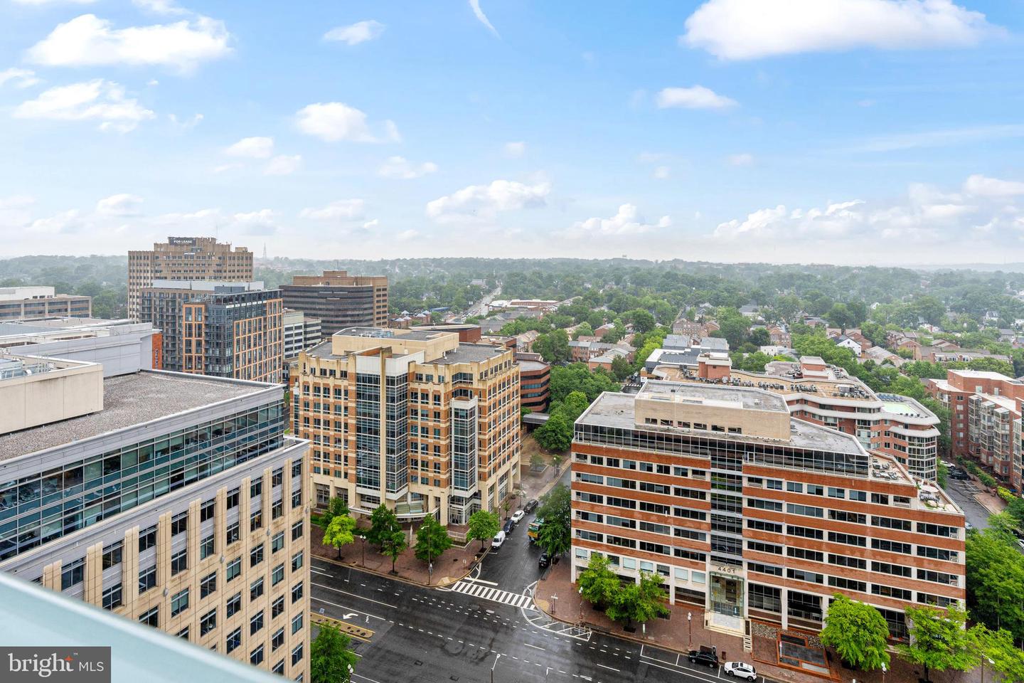 851 N GLEBE RD #1407, ARLINGTON, Virginia 22203, 1 Bedroom Bedrooms, 3 Rooms Rooms,1 BathroomBathrooms,Residential,For sale,851 N GLEBE RD #1407,VAAR2056502 MLS # VAAR2056502