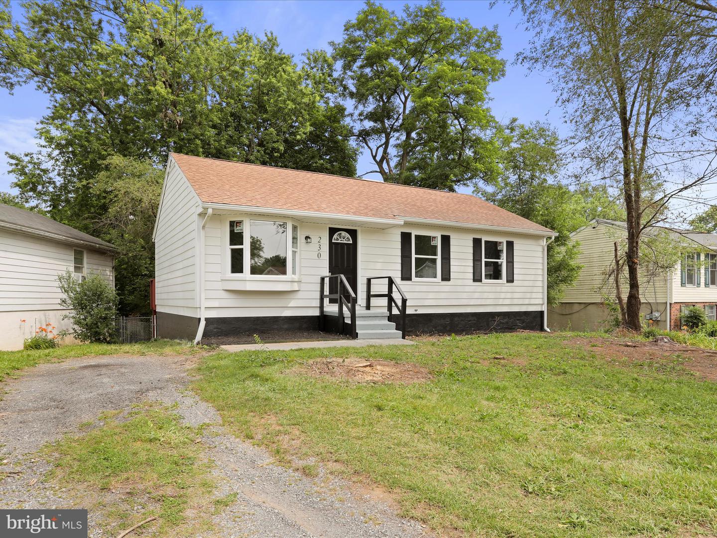 230 ALLISON AVE, WINCHESTER, Virginia 22601, 3 Bedrooms Bedrooms, ,1 BathroomBathrooms,Residential,For sale,230 ALLISON AVE,VAWI2007692 MLS # VAWI2007692