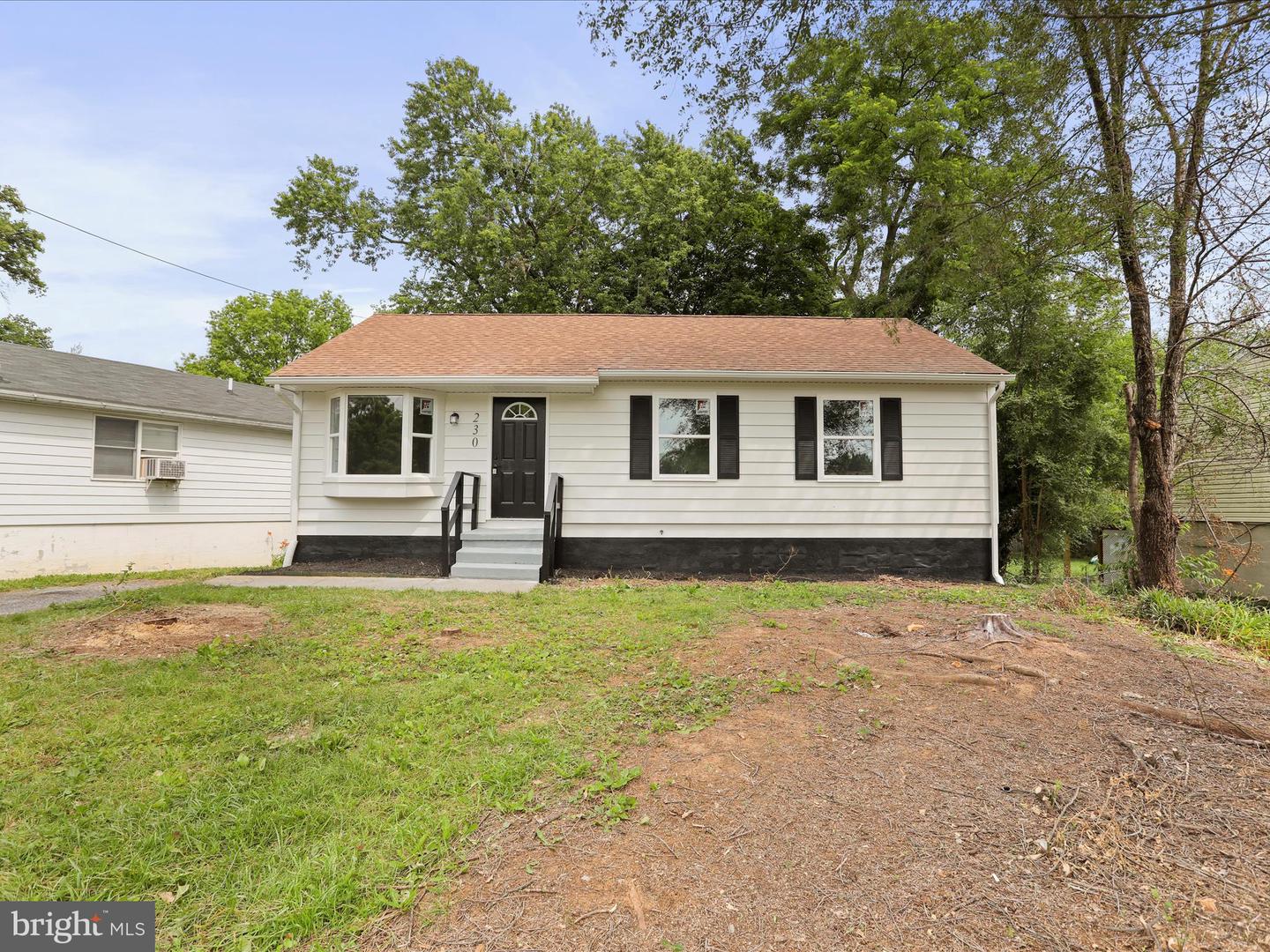 230 ALLISON AVE, WINCHESTER, Virginia 22601, 3 Bedrooms Bedrooms, ,1 BathroomBathrooms,Residential,For sale,230 ALLISON AVE,VAWI2007692 MLS # VAWI2007692