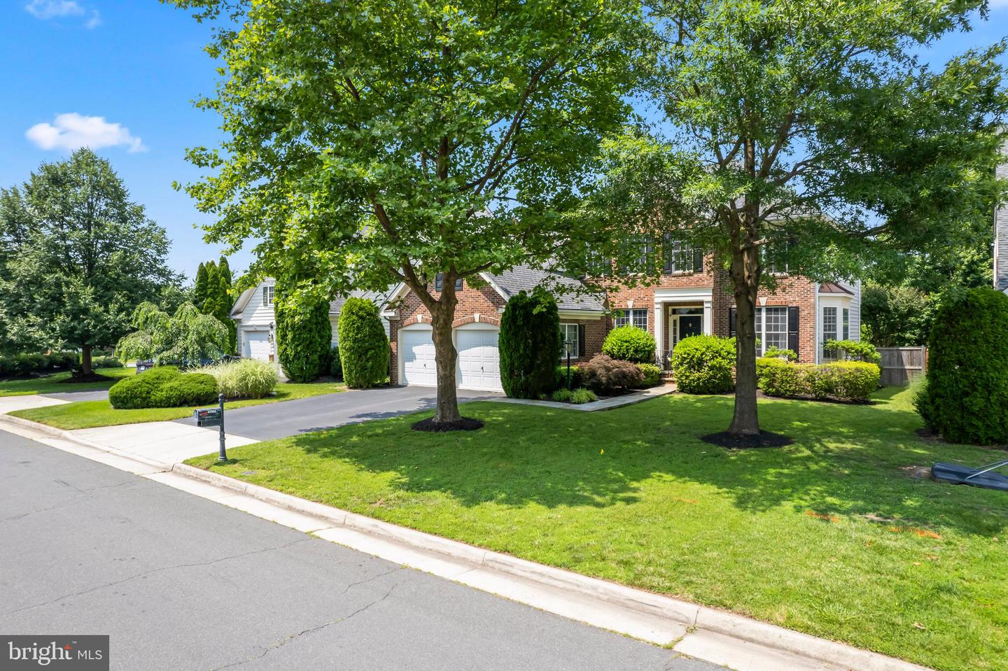 42066 FIDDLEHEAD PL, ALDIE, Virginia 20105, 4 Bedrooms Bedrooms, ,3 BathroomsBathrooms,Residential,For sale,42066 FIDDLEHEAD PL,VALO2099564 MLS # VALO2099564