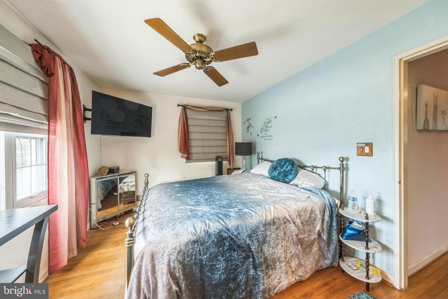712 CHESAPEAKE ST SE, WASHINGTON, District Of Columbia 20032, 3 Bedrooms Bedrooms, 7 Rooms Rooms,2 BathroomsBathrooms,Residential,For sale,712 CHESAPEAKE ST SE,DCDC2206010 MLS # DCDC2206010