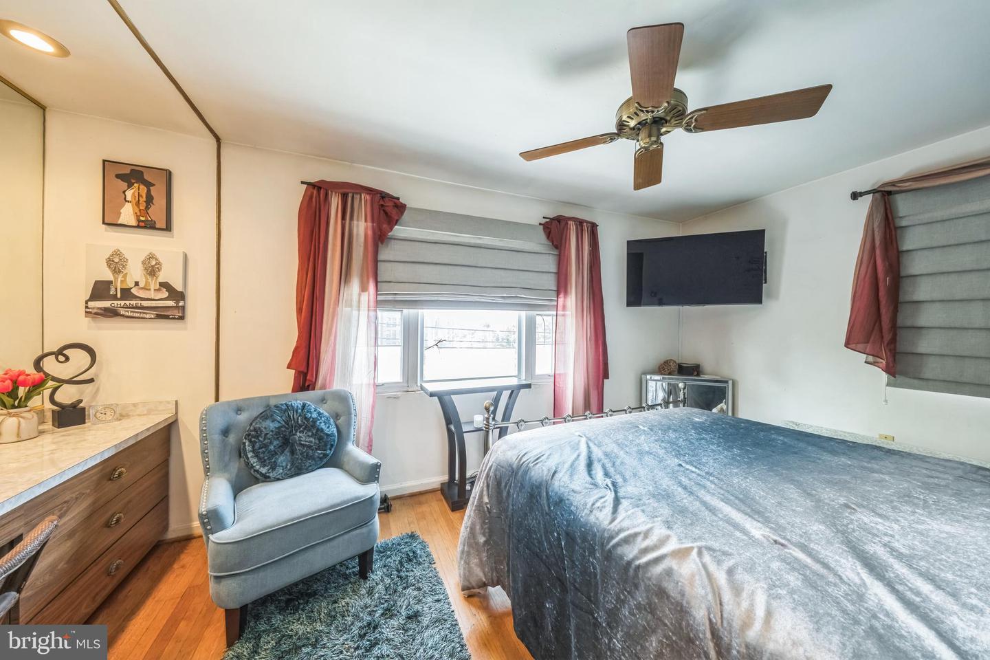 712 CHESAPEAKE ST SE, WASHINGTON, District Of Columbia 20032, 3 Bedrooms Bedrooms, 7 Rooms Rooms,2 BathroomsBathrooms,Residential,For sale,712 CHESAPEAKE ST SE,DCDC2206010 MLS # DCDC2206010