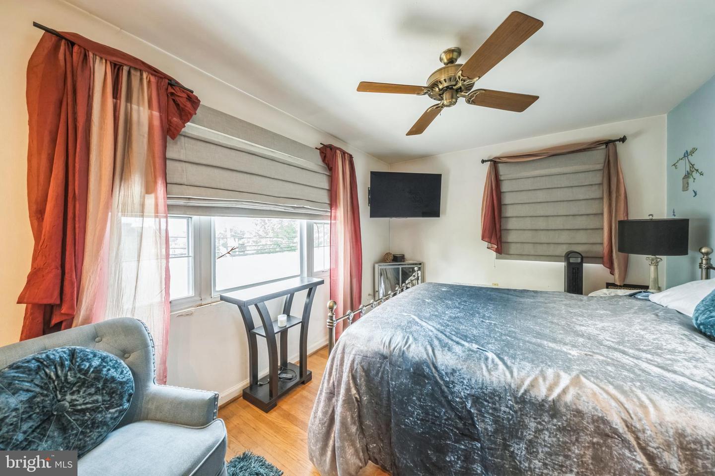 712 CHESAPEAKE ST SE, WASHINGTON, District Of Columbia 20032, 3 Bedrooms Bedrooms, 7 Rooms Rooms,2 BathroomsBathrooms,Residential,For sale,712 CHESAPEAKE ST SE,DCDC2206010 MLS # DCDC2206010