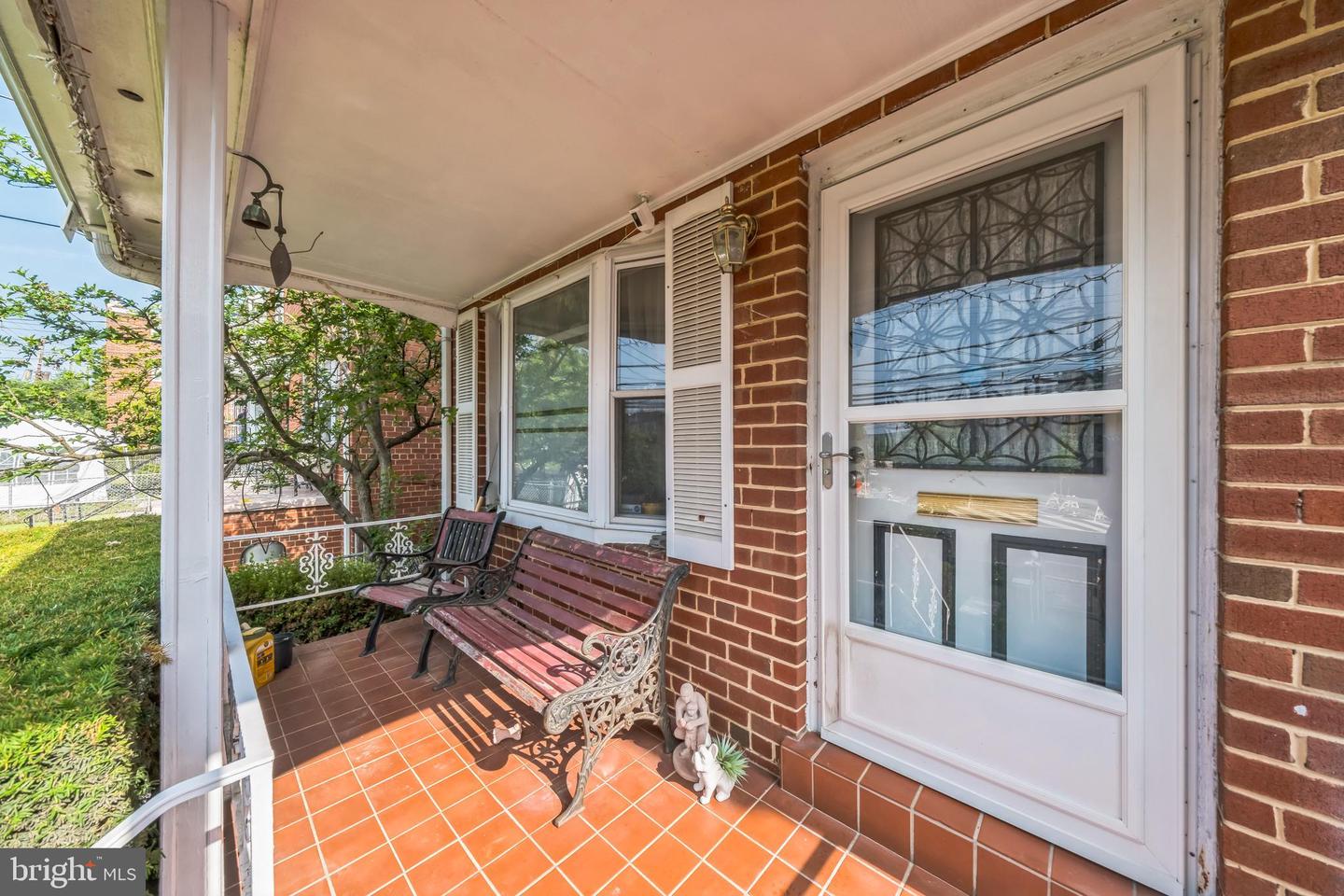 712 CHESAPEAKE ST SE, WASHINGTON, District Of Columbia 20032, 3 Bedrooms Bedrooms, 7 Rooms Rooms,2 BathroomsBathrooms,Residential,For sale,712 CHESAPEAKE ST SE,DCDC2206010 MLS # DCDC2206010