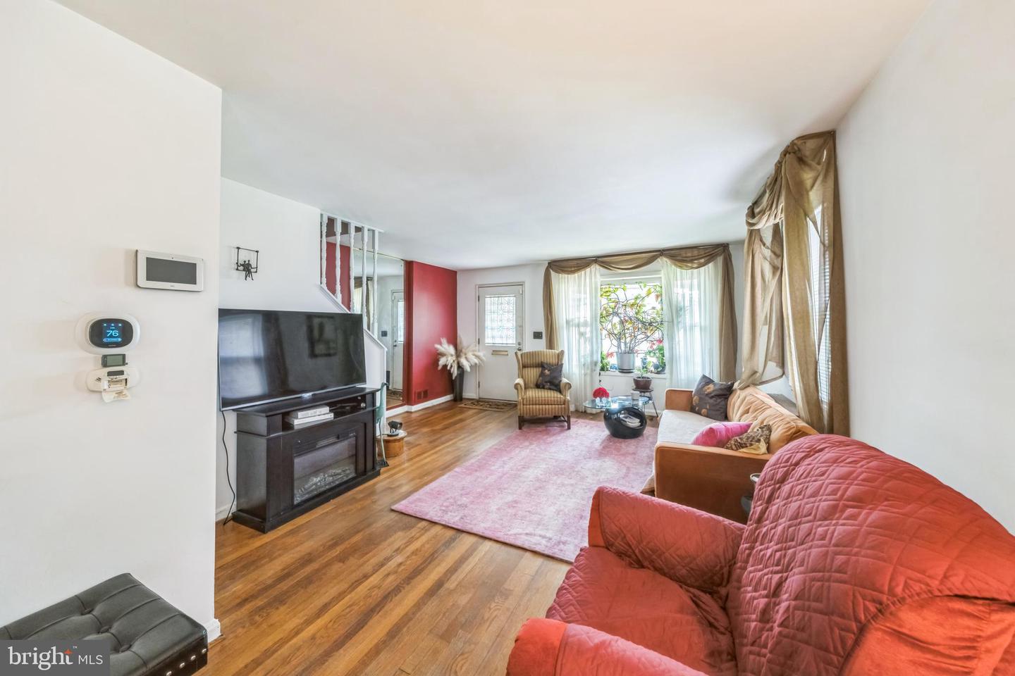 712 CHESAPEAKE ST SE, WASHINGTON, District Of Columbia 20032, 3 Bedrooms Bedrooms, 7 Rooms Rooms,2 BathroomsBathrooms,Residential,For sale,712 CHESAPEAKE ST SE,DCDC2206010 MLS # DCDC2206010