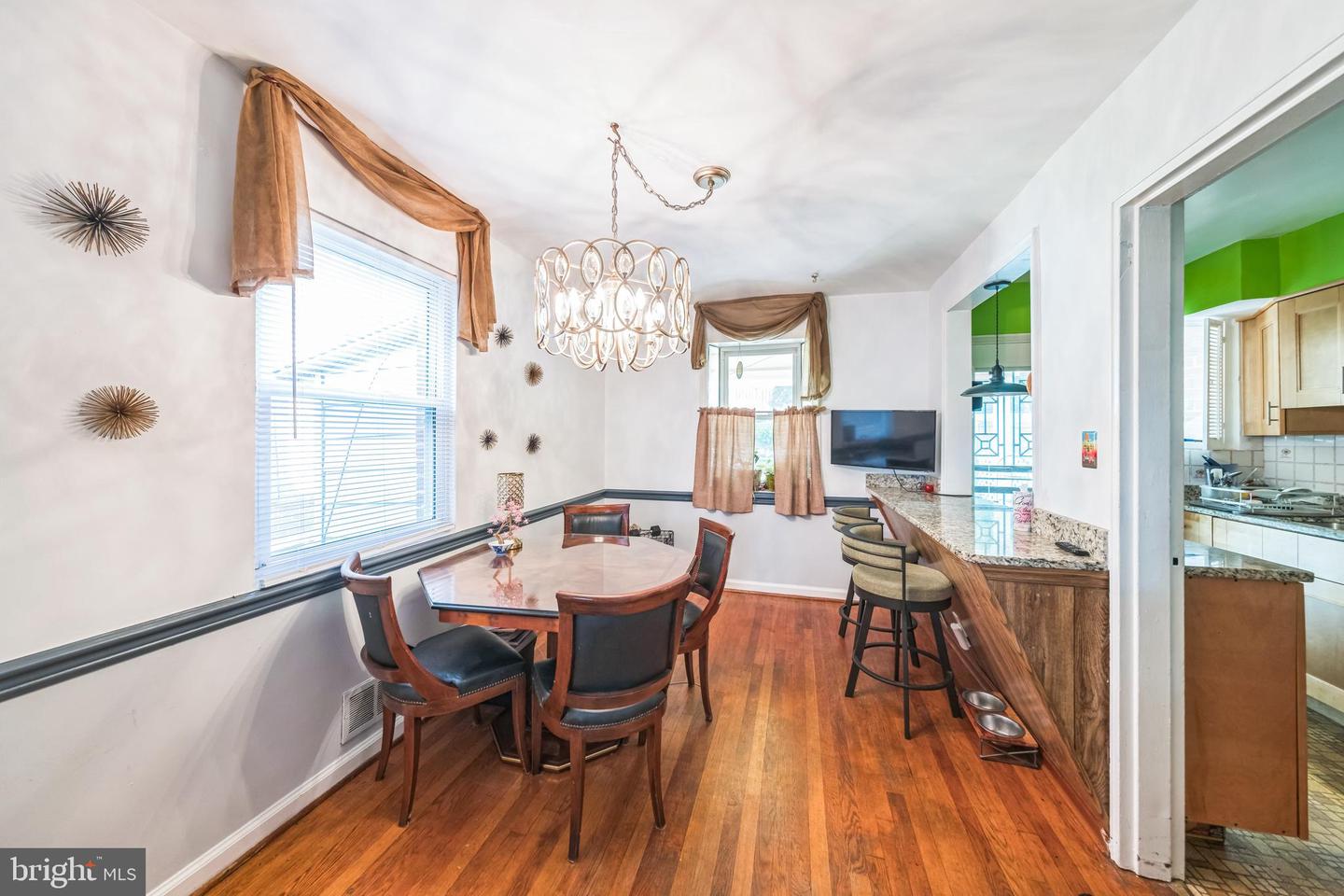 712 CHESAPEAKE ST SE, WASHINGTON, District Of Columbia 20032, 3 Bedrooms Bedrooms, 7 Rooms Rooms,2 BathroomsBathrooms,Residential,For sale,712 CHESAPEAKE ST SE,DCDC2206010 MLS # DCDC2206010