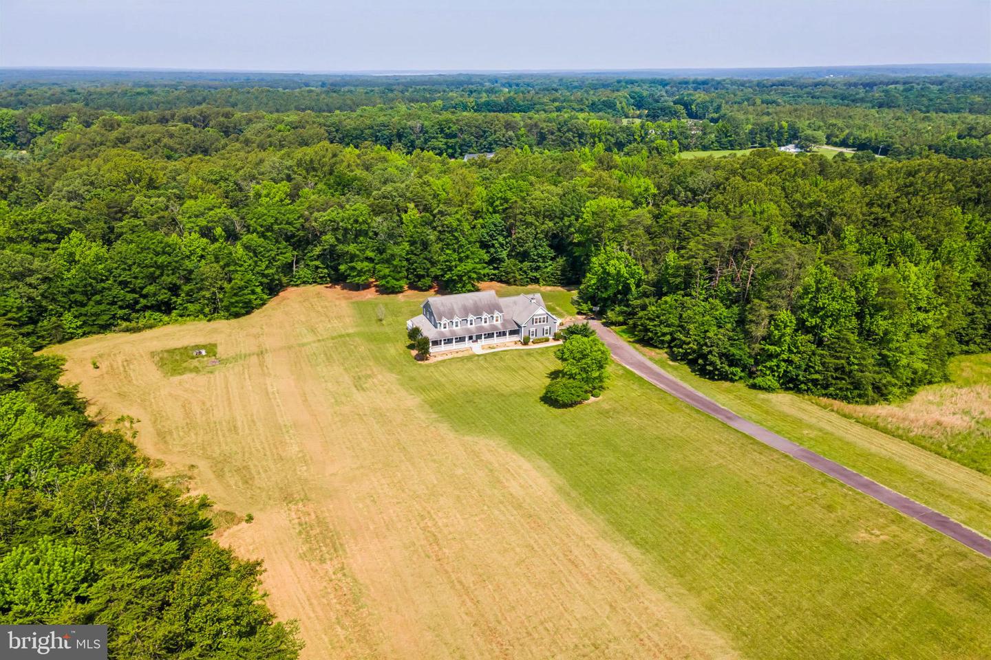 8900 OLDE MEADOW WAY, SPOTSYLVANIA, Virginia 22551, 6 Bedrooms Bedrooms, ,6 BathroomsBathrooms,Residential,For sale,8900 OLDE MEADOW WAY,VASP2033996 MLS # VASP2033996