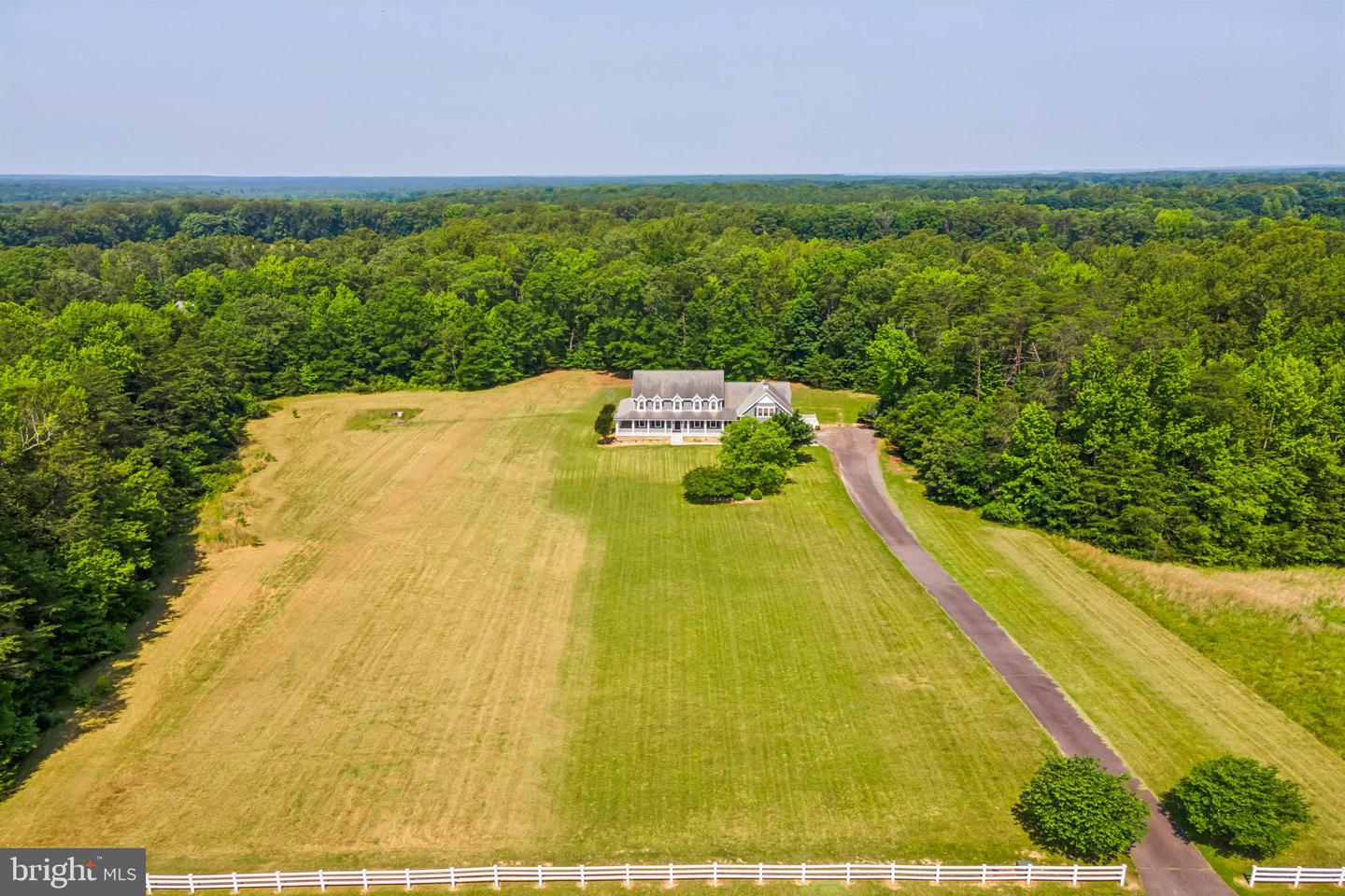8900 OLDE MEADOW WAY, SPOTSYLVANIA, Virginia 22551, 6 Bedrooms Bedrooms, ,6 BathroomsBathrooms,Residential,For sale,8900 OLDE MEADOW WAY,VASP2033996 MLS # VASP2033996