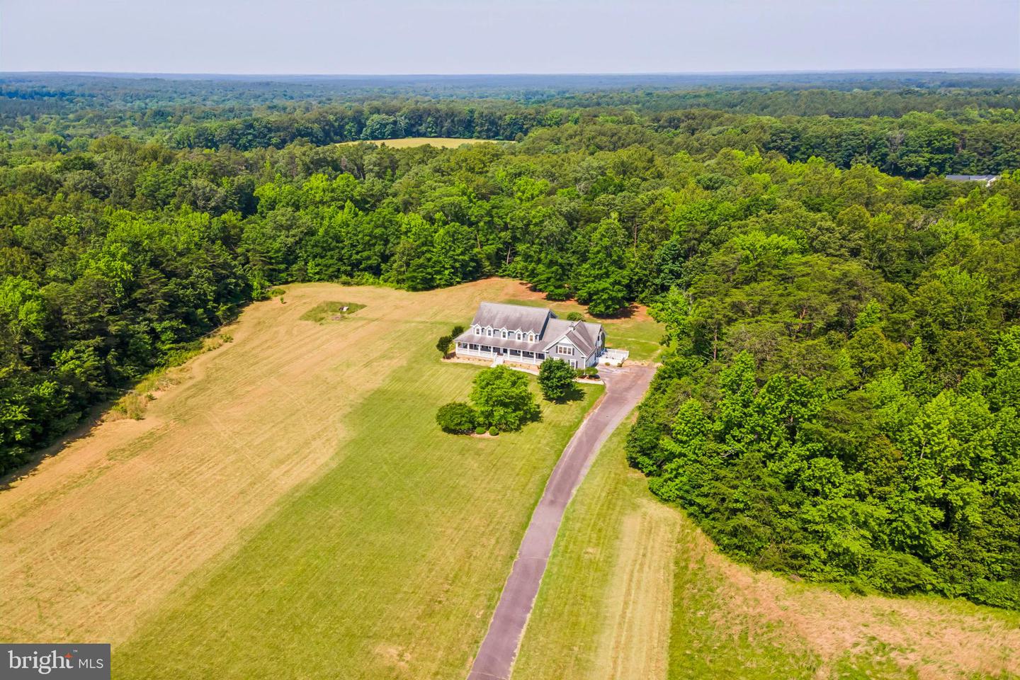 8900 OLDE MEADOW WAY, SPOTSYLVANIA, Virginia 22551, 6 Bedrooms Bedrooms, ,6 BathroomsBathrooms,Residential,For sale,8900 OLDE MEADOW WAY,VASP2033996 MLS # VASP2033996