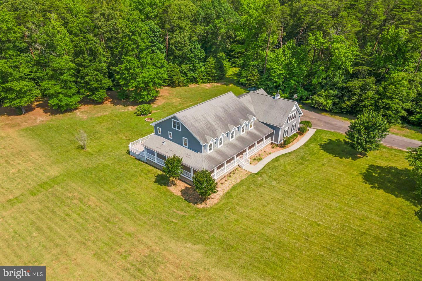 8900 OLDE MEADOW WAY, SPOTSYLVANIA, Virginia 22551, 6 Bedrooms Bedrooms, ,6 BathroomsBathrooms,Residential,For sale,8900 OLDE MEADOW WAY,VASP2033996 MLS # VASP2033996